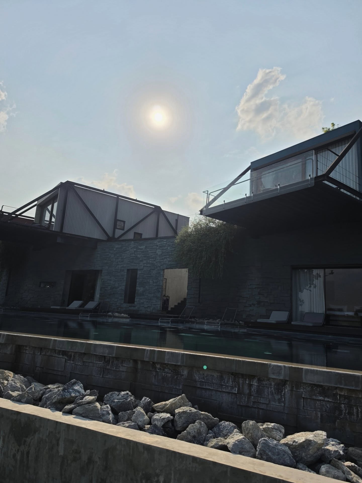 โฟร์ท - ณัฐวรรธน์ จิโรชน์ธิกุล