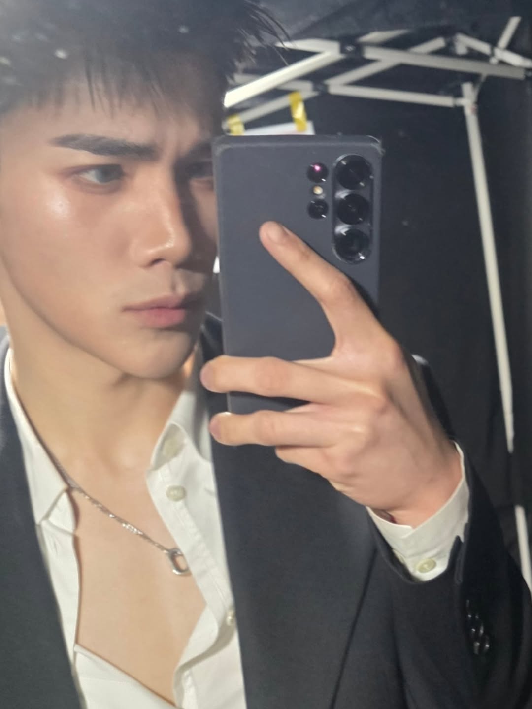 โฟร์ท - ณัฐวรรธน์ จิโรชน์ธิกุล