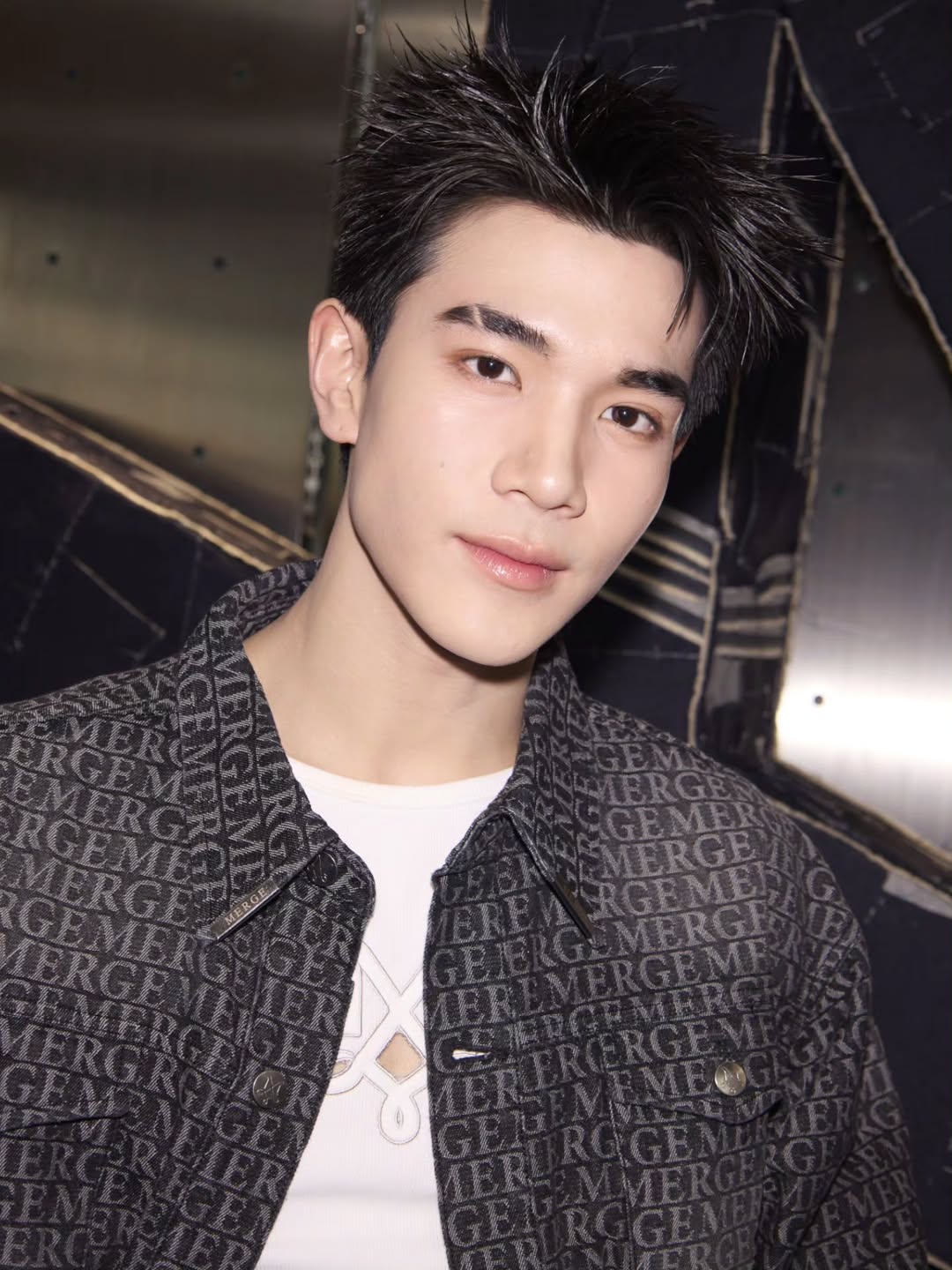 โฟร์ท - ณัฐวรรธน์ จิโรชน์ธิกุล