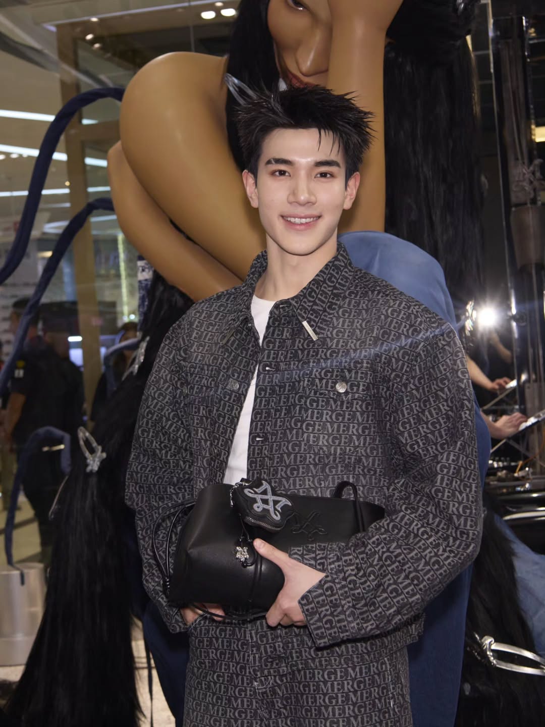 โฟร์ท - ณัฐวรรธน์ จิโรชน์ธิกุล