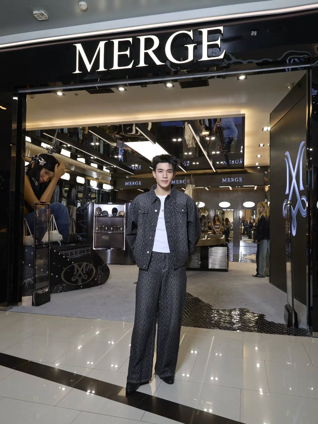 โฟร์ท - ณัฐวรรธน์ จิโรชน์ธิกุล