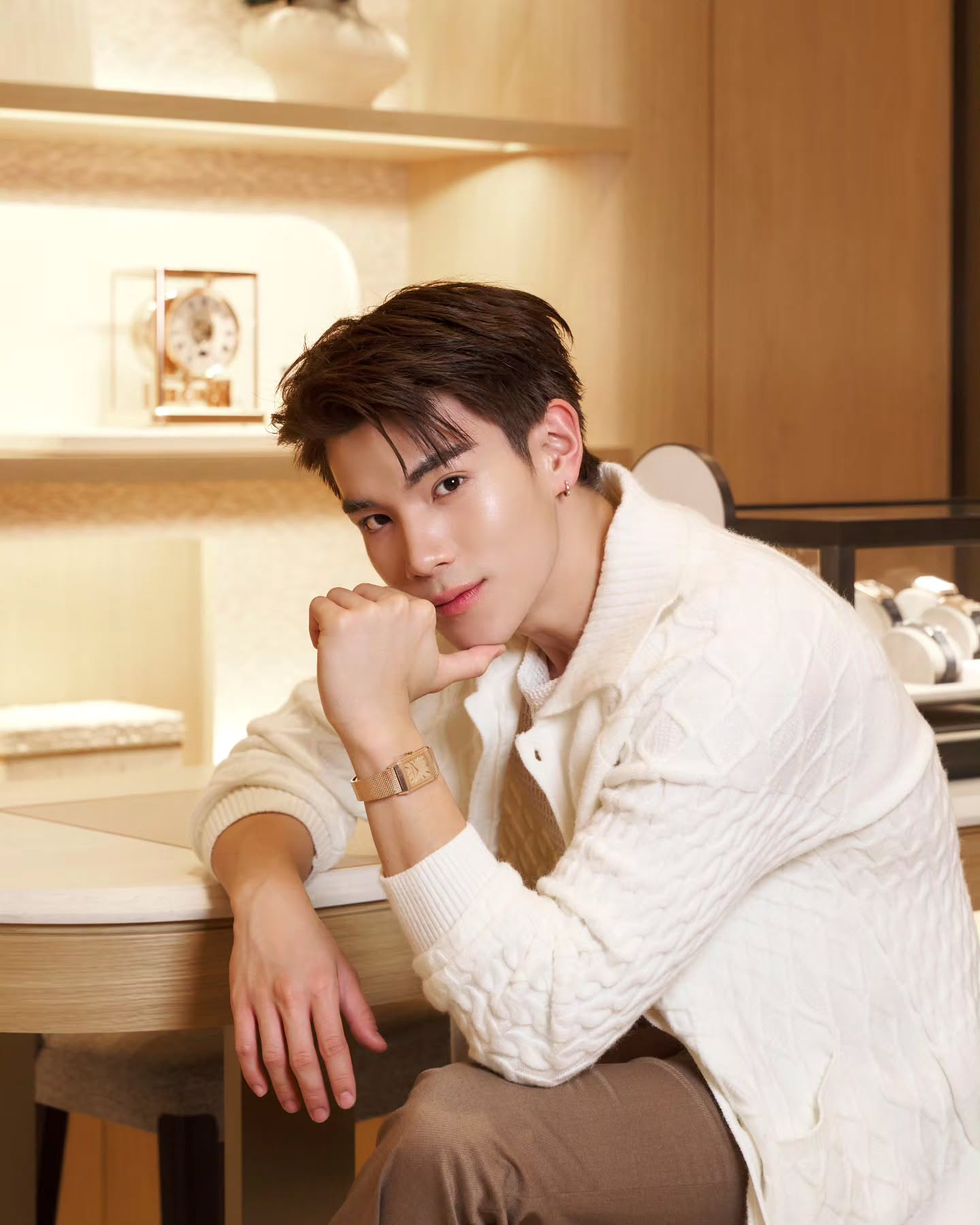โฟร์ท - ณัฐวรรธน์ จิโรชน์ธิกุล