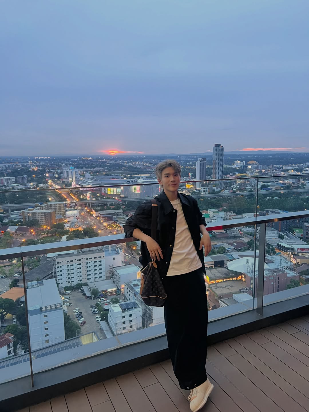 โฟร์ท - ณัฐวรรธน์ จิโรชน์ธิกุล
