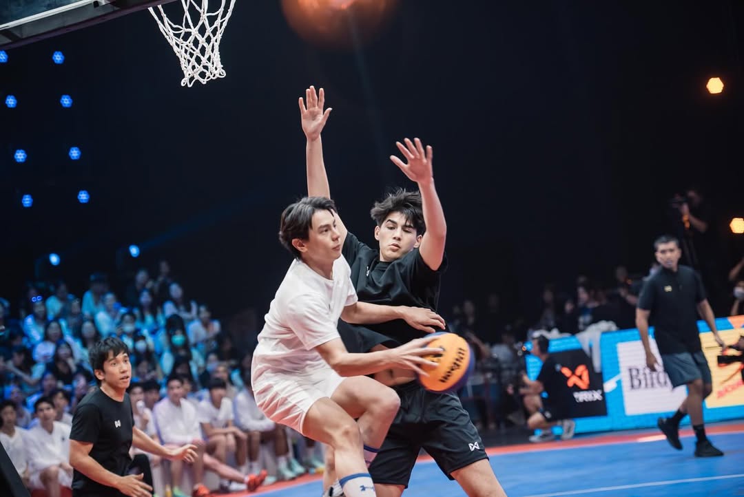 แบงค์ - อาทิตย์ ตั้งวิบูลย์พาณิชย์