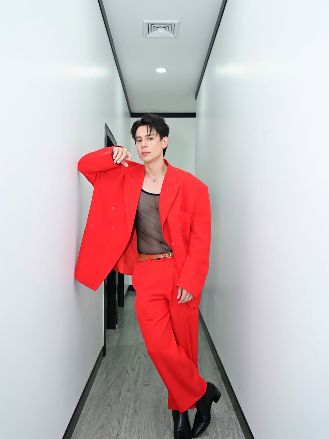 แบงค์ - อาทิตย์ ตั้งวิบูลย์พาณิชย์