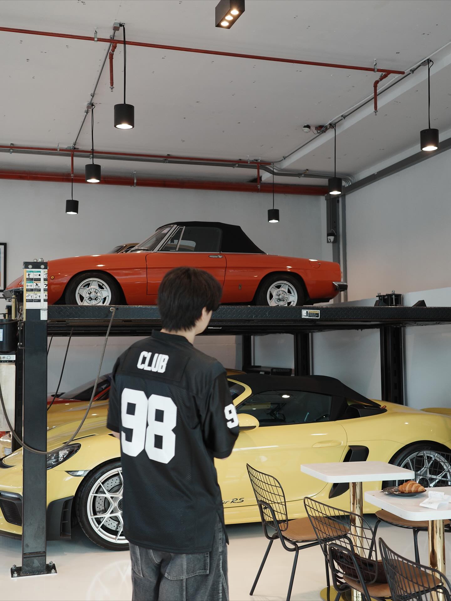 แบงค์ - อาทิตย์ ตั้งวิบูลย์พาณิชย์