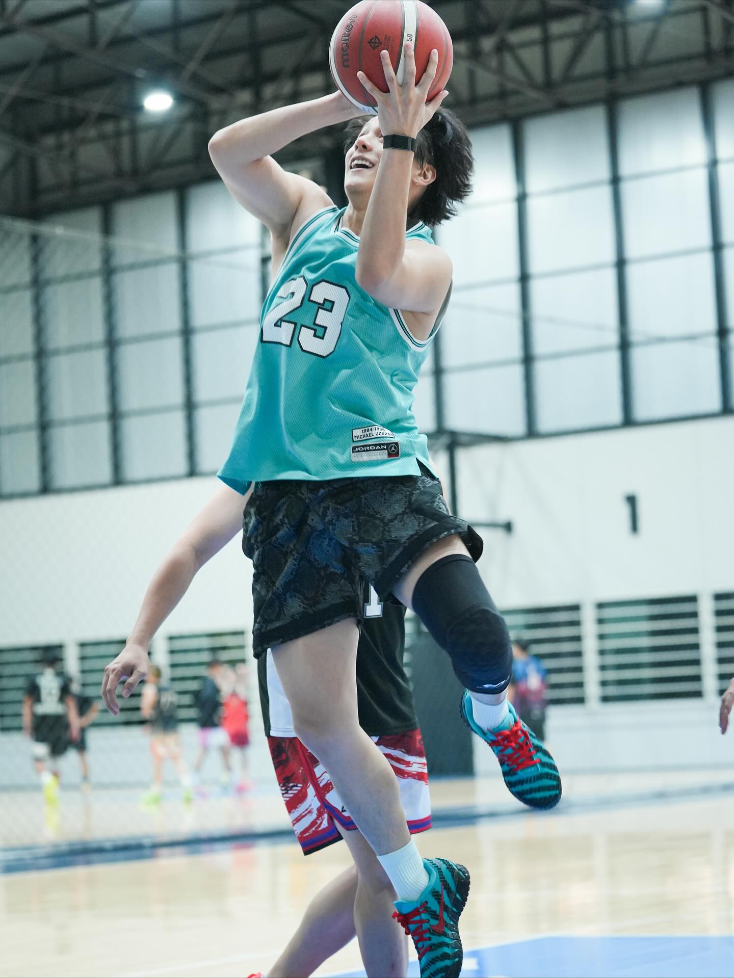 แบงค์ - อาทิตย์ ตั้งวิบูลย์พาณิชย์