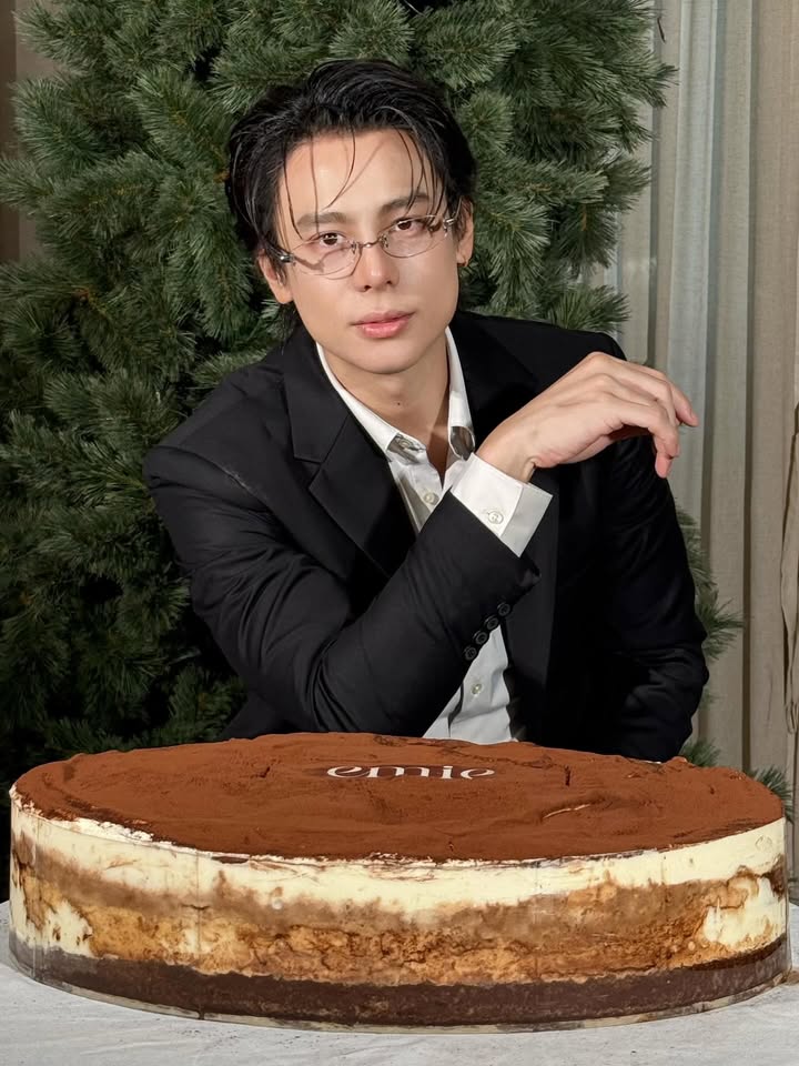 แบงค์ - อาทิตย์ ตั้งวิบูลย์พาณิชย์