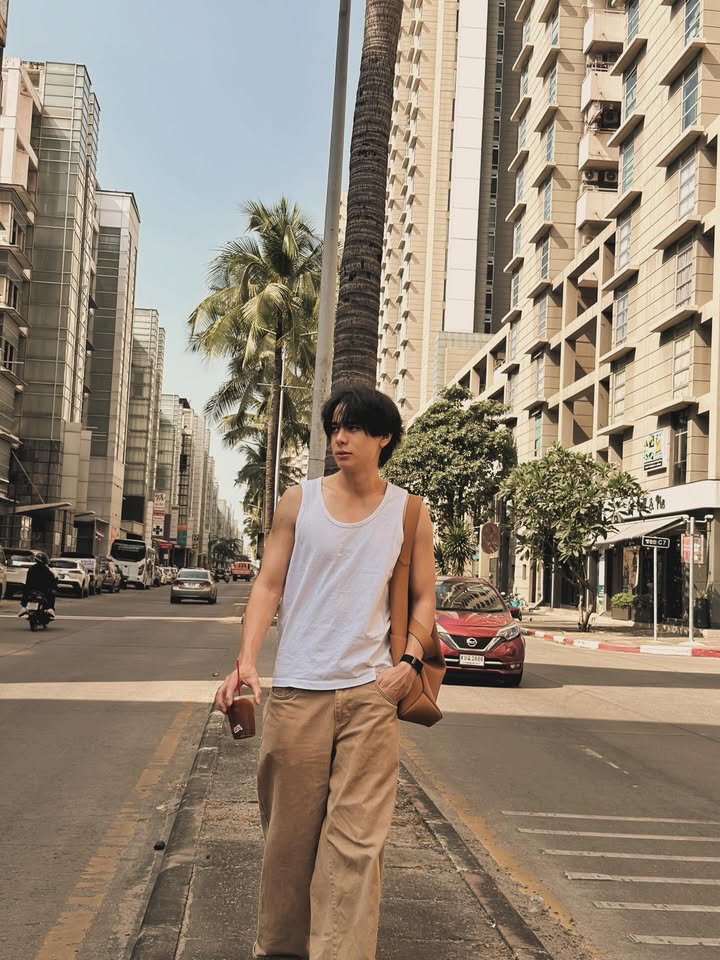 แบงค์ - อาทิตย์ ตั้งวิบูลย์พาณิชย์