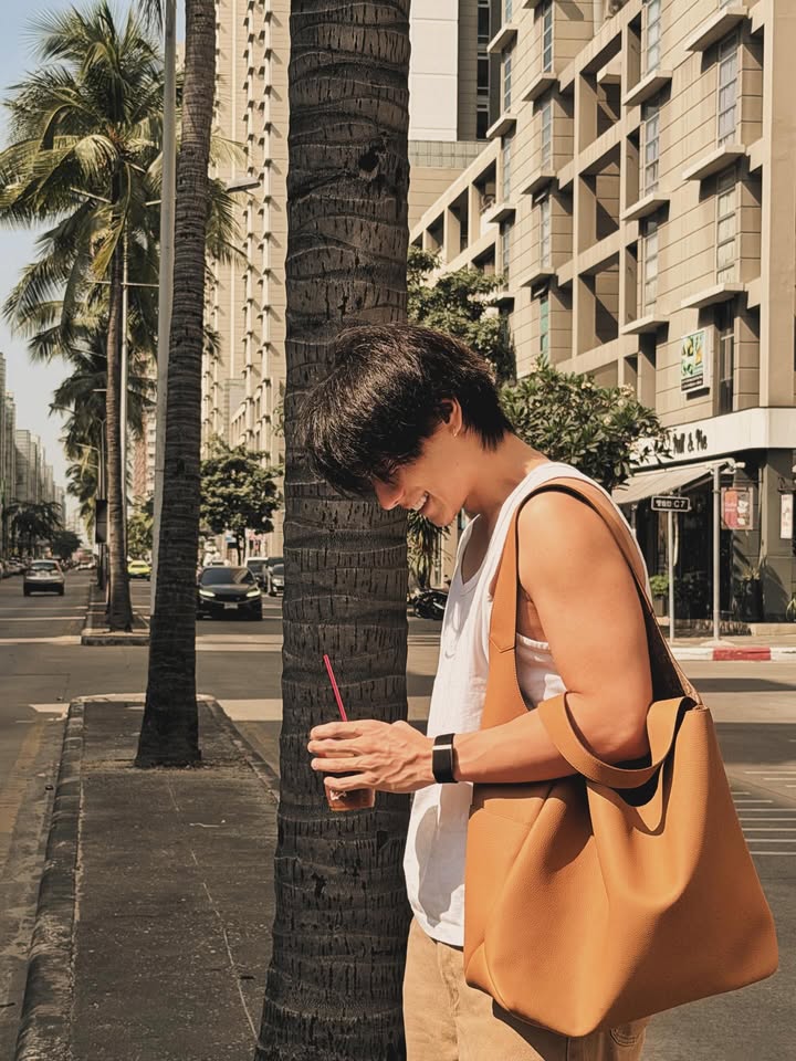 แบงค์ - อาทิตย์ ตั้งวิบูลย์พาณิชย์