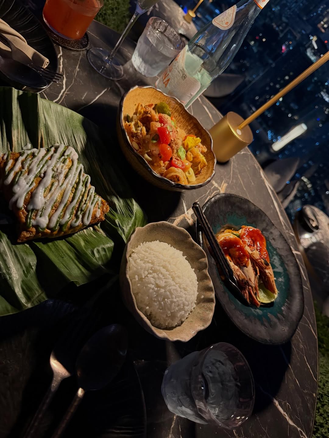 แบงค์ - อาทิตย์ ตั้งวิบูลย์พาณิชย์