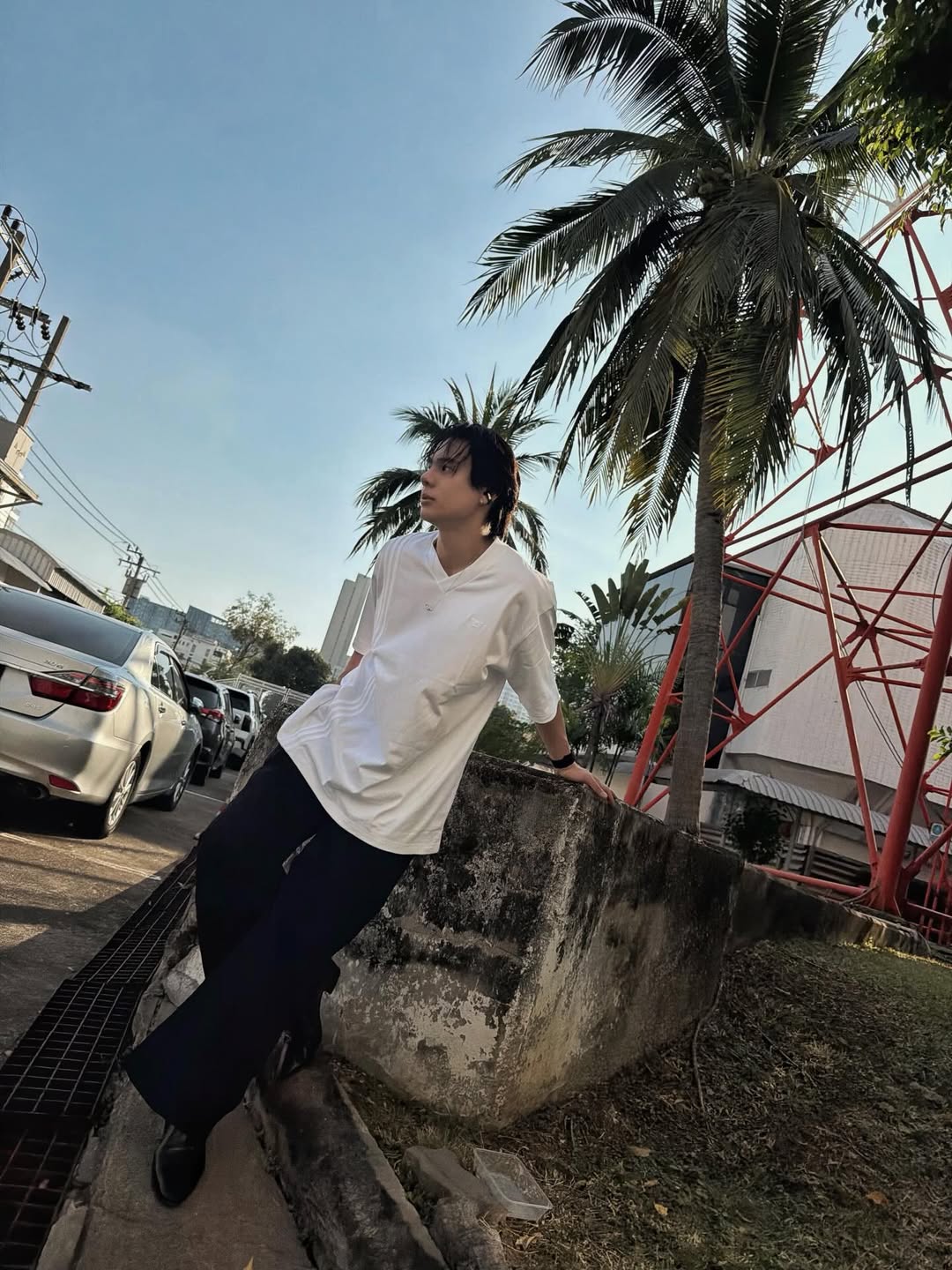 แบงค์ - อาทิตย์ ตั้งวิบูลย์พาณิชย์