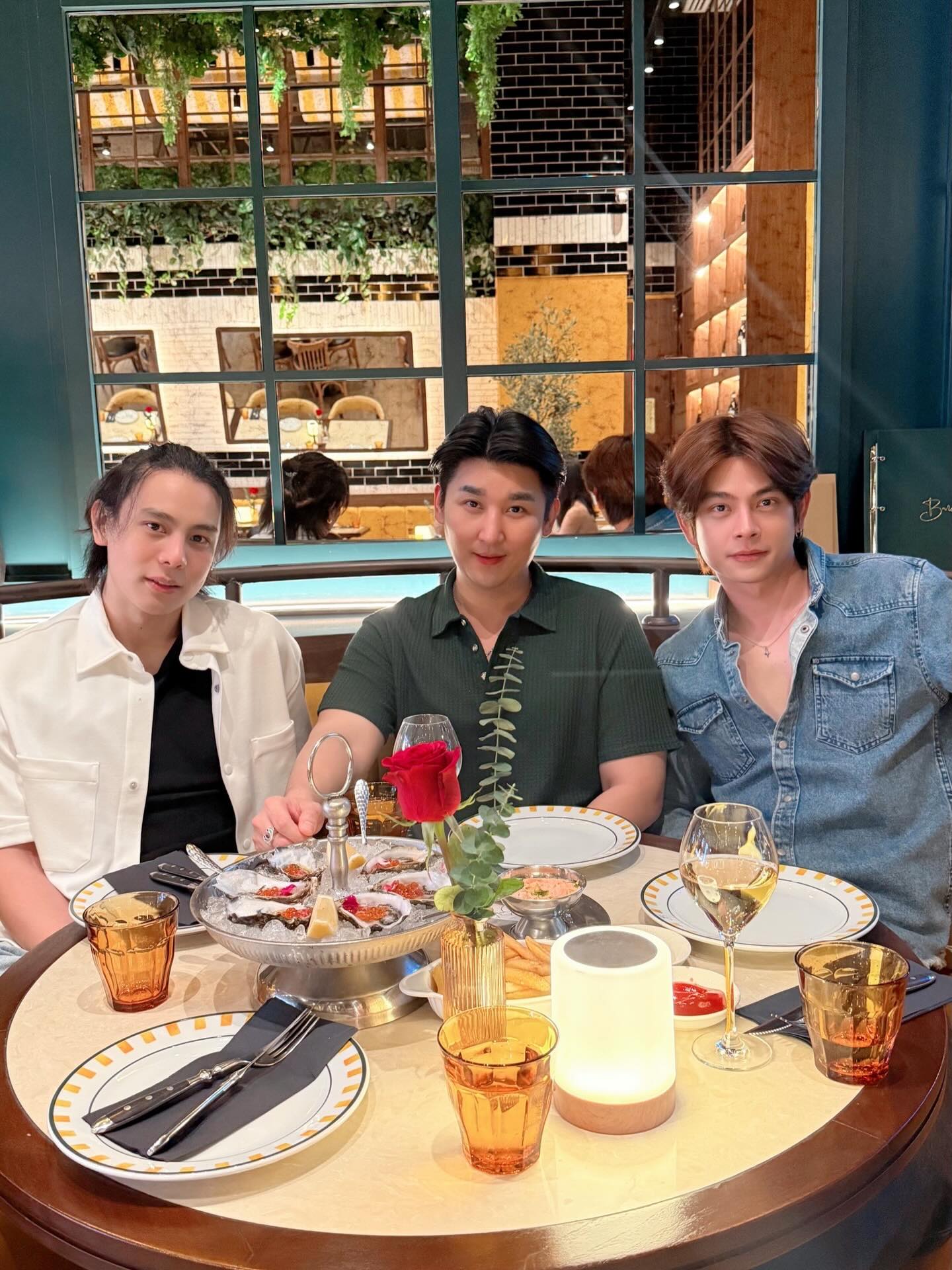 แบงค์ - อาทิตย์ ตั้งวิบูลย์พาณิชย์