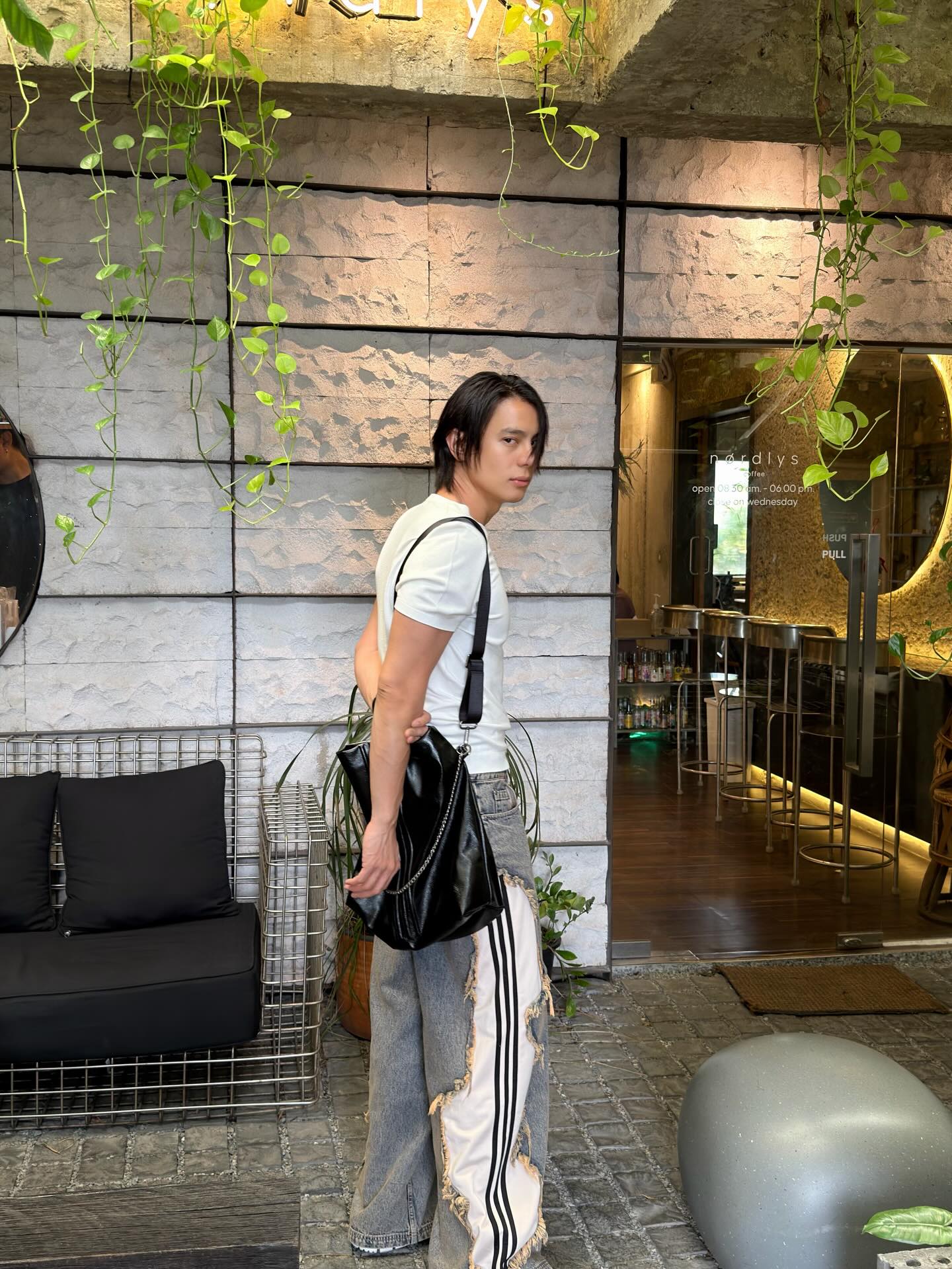 แบงค์ - อาทิตย์ ตั้งวิบูลย์พาณิชย์