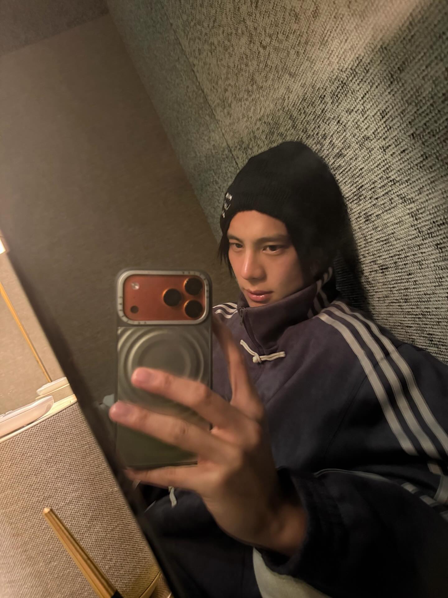 แบงค์ - อาทิตย์ ตั้งวิบูลย์พาณิชย์