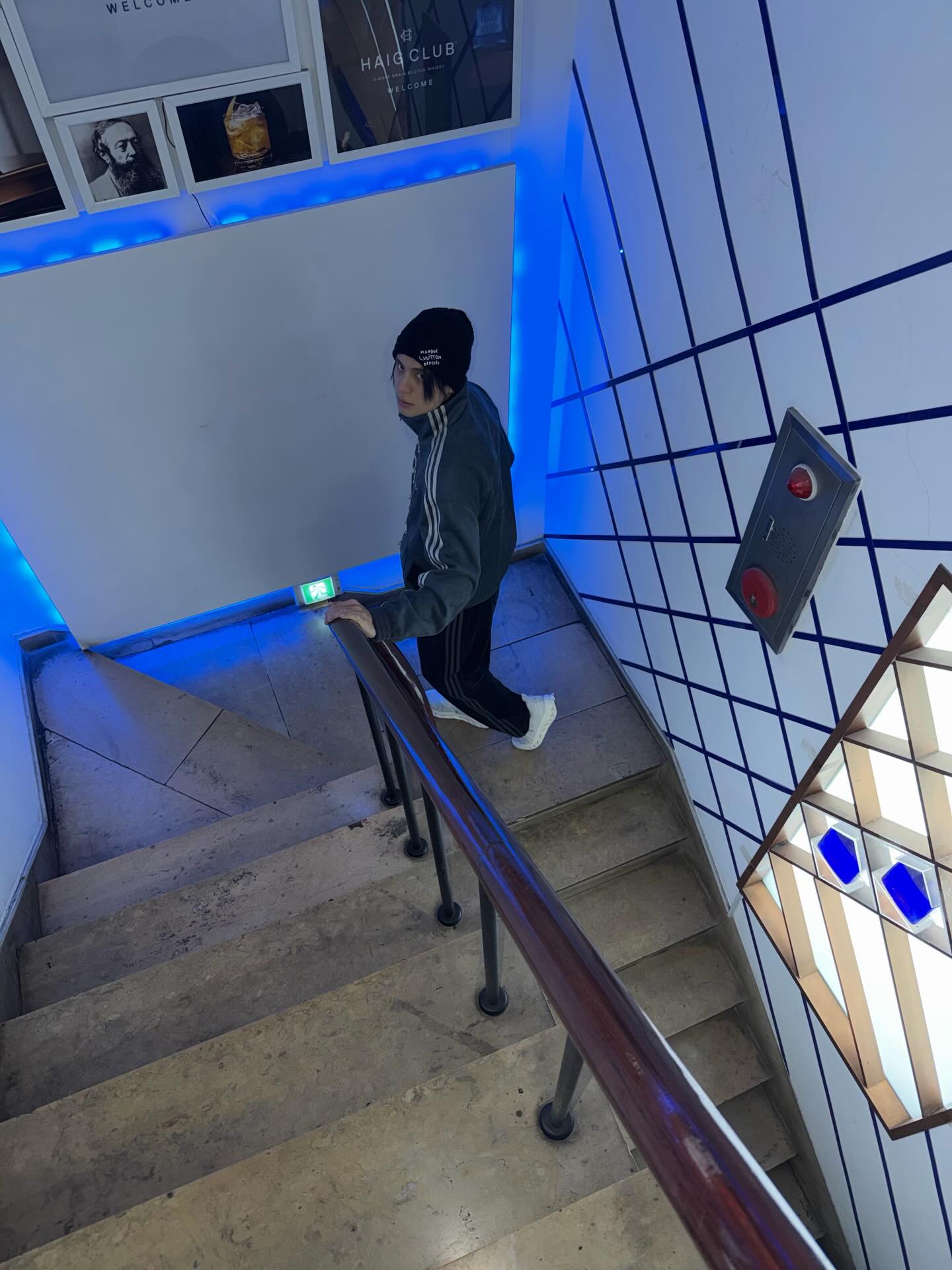 แบงค์ - อาทิตย์ ตั้งวิบูลย์พาณิชย์