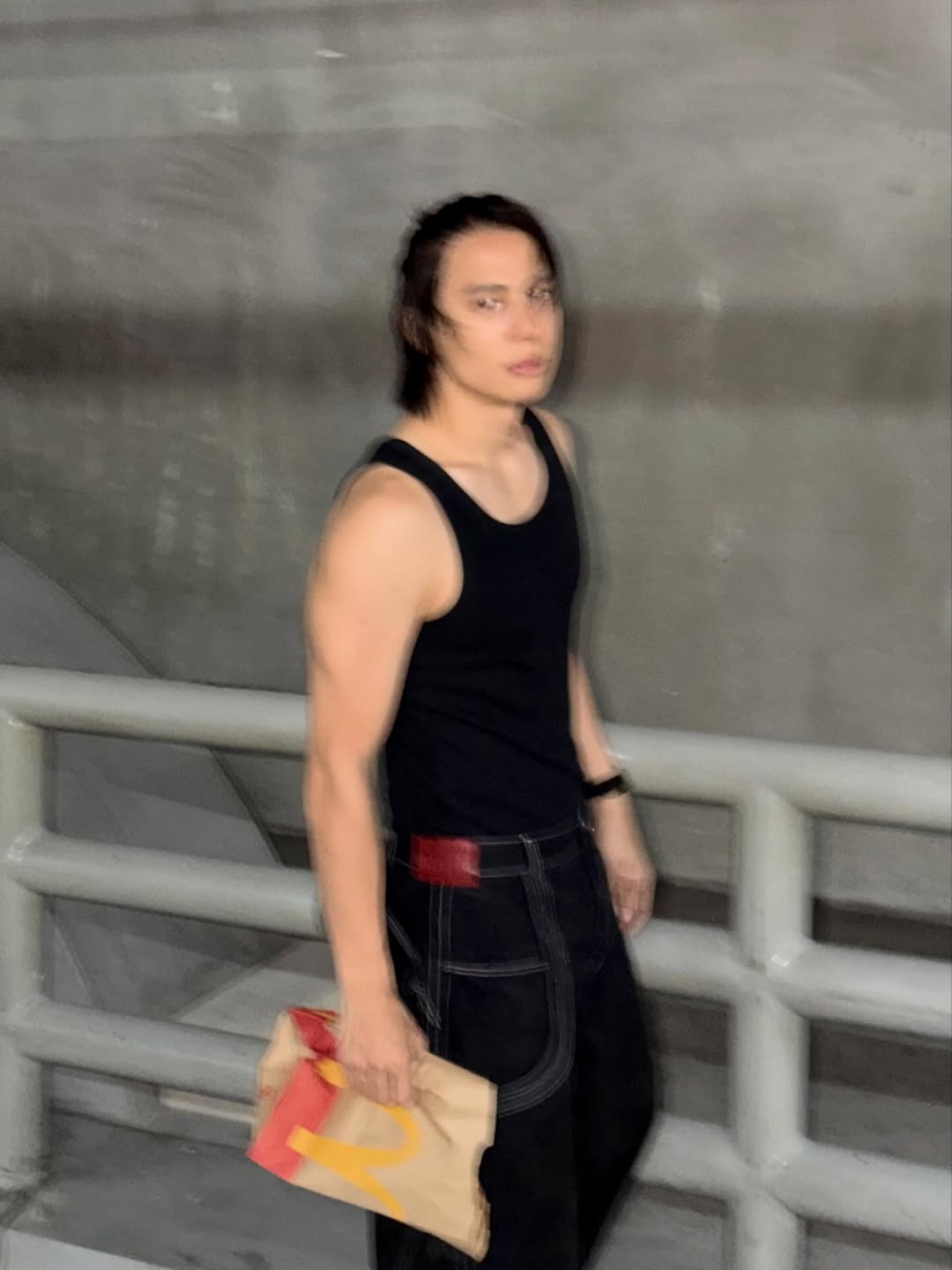 แบงค์ - อาทิตย์ ตั้งวิบูลย์พาณิชย์