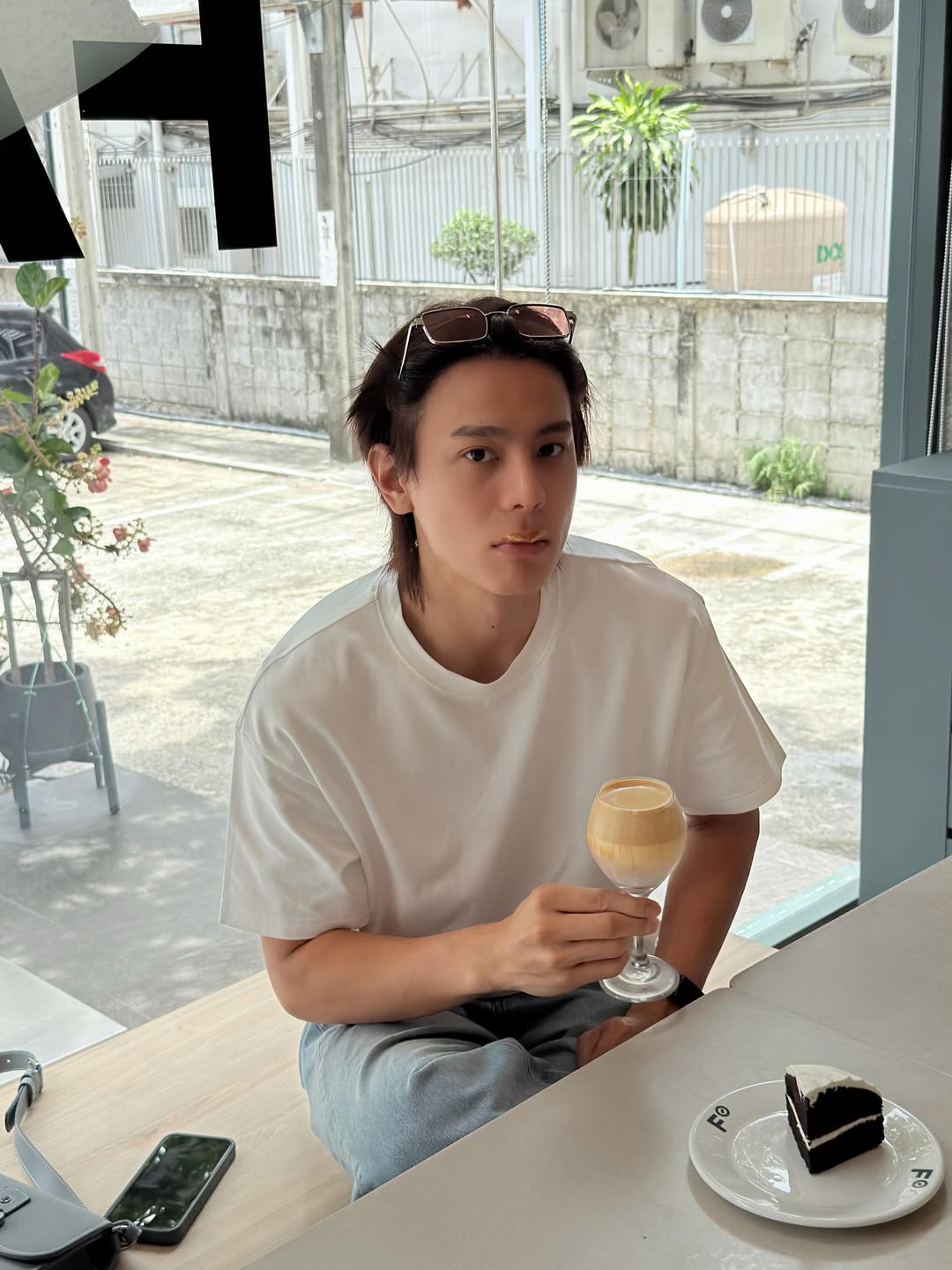 แบงค์ - อาทิตย์ ตั้งวิบูลย์พาณิชย์