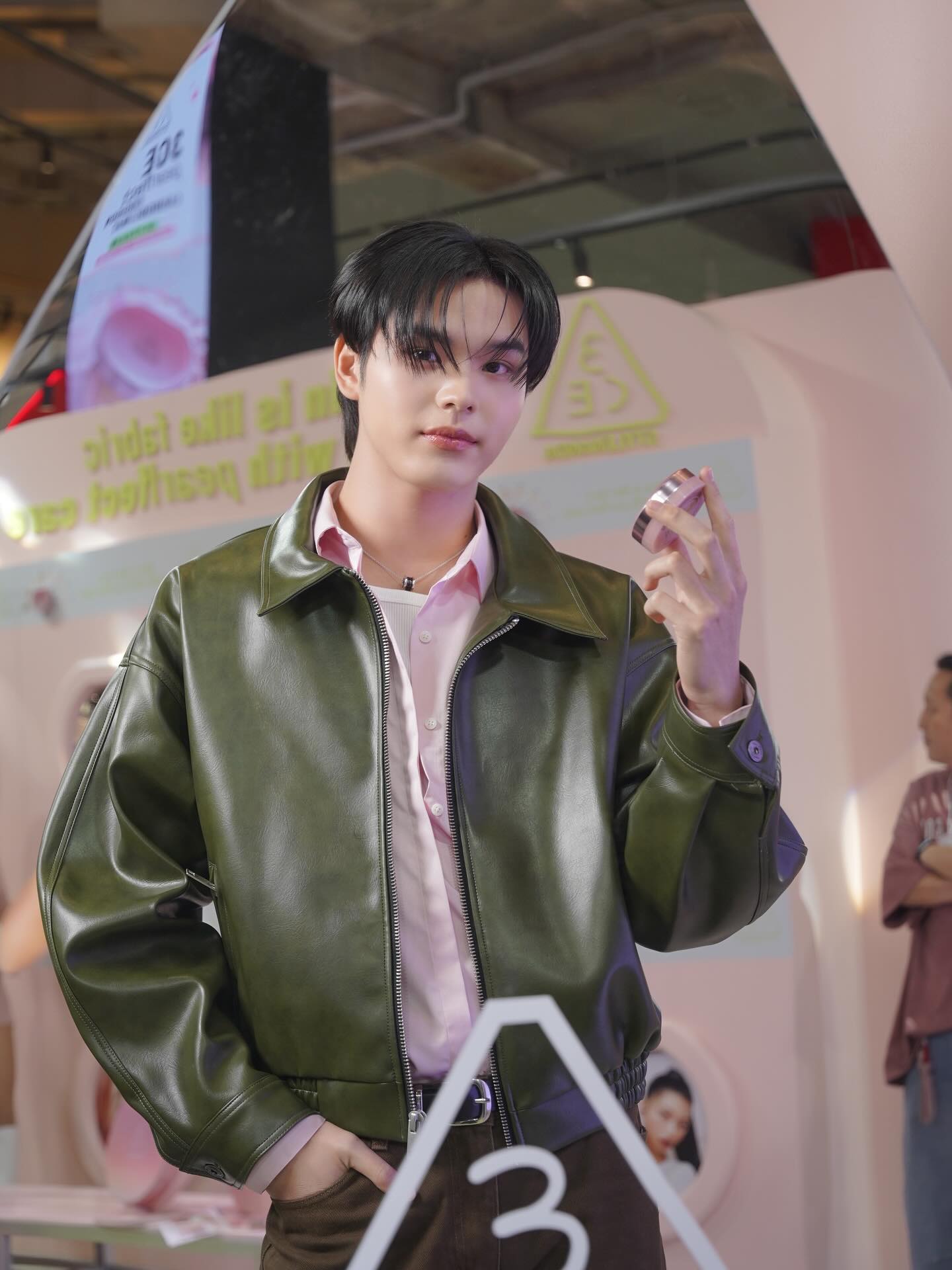 ปิง - กฤตนัน อัญชนานันท์