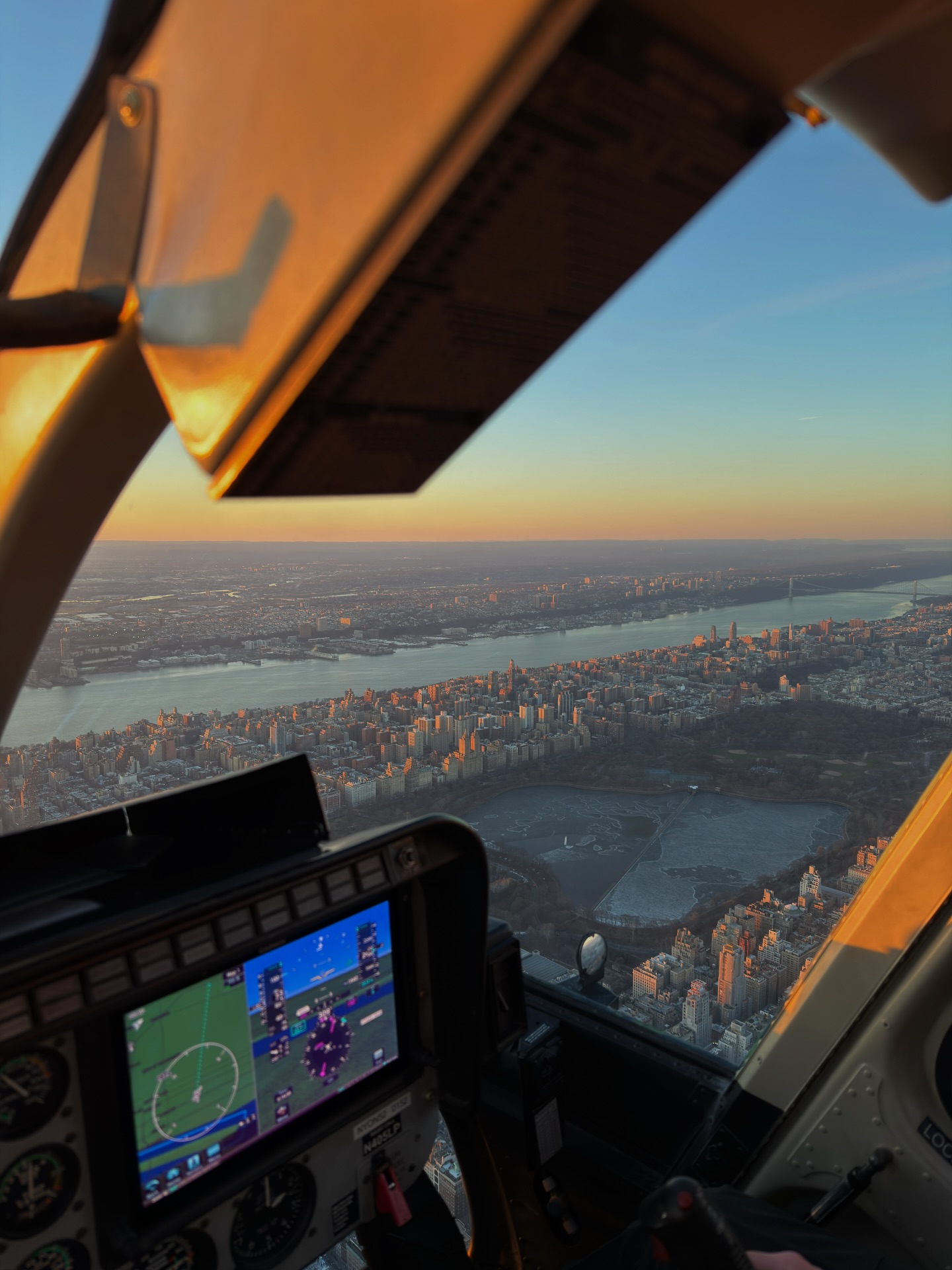 เอส - ศุภ สง่าวรวงศ์