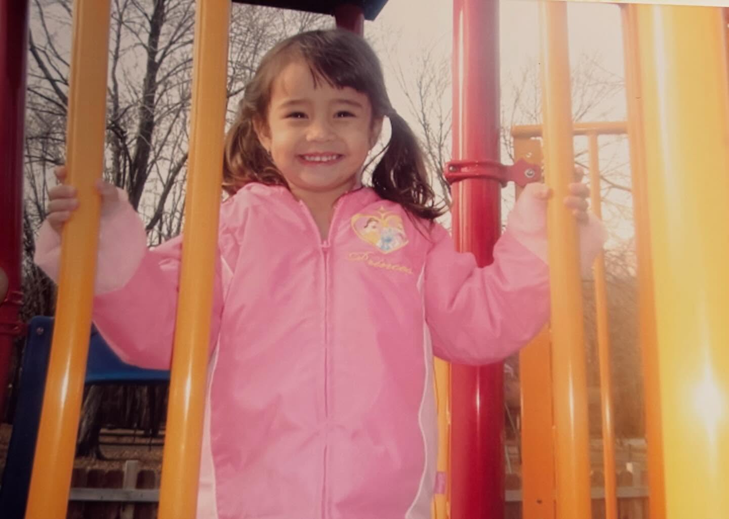 เจน่า - แองเจลิน่า สตีเวนส์