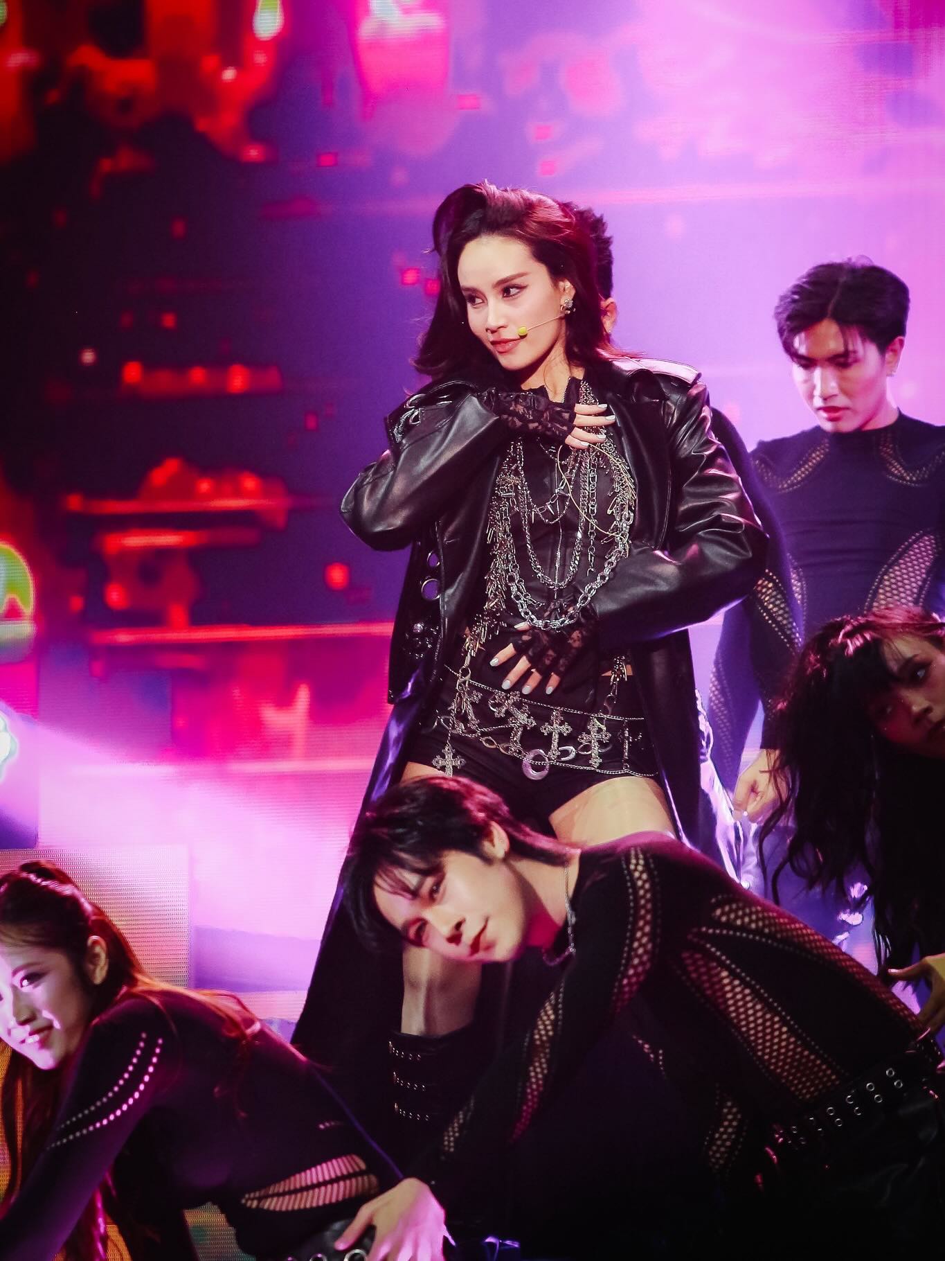 เจน่า - แองเจลิน่า สตีเวนส์