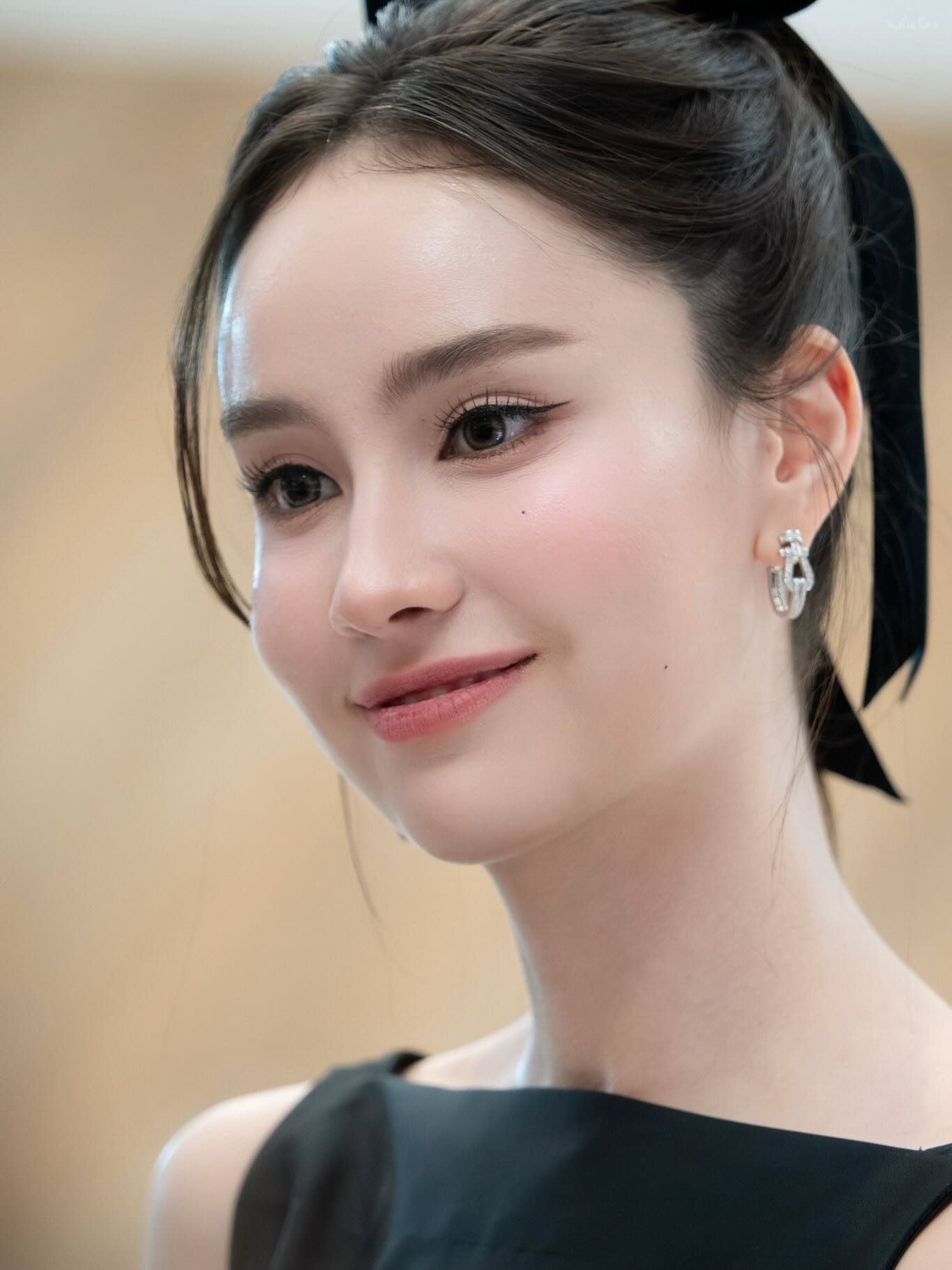 เจน่า - แองเจลิน่า สตีเวนส์