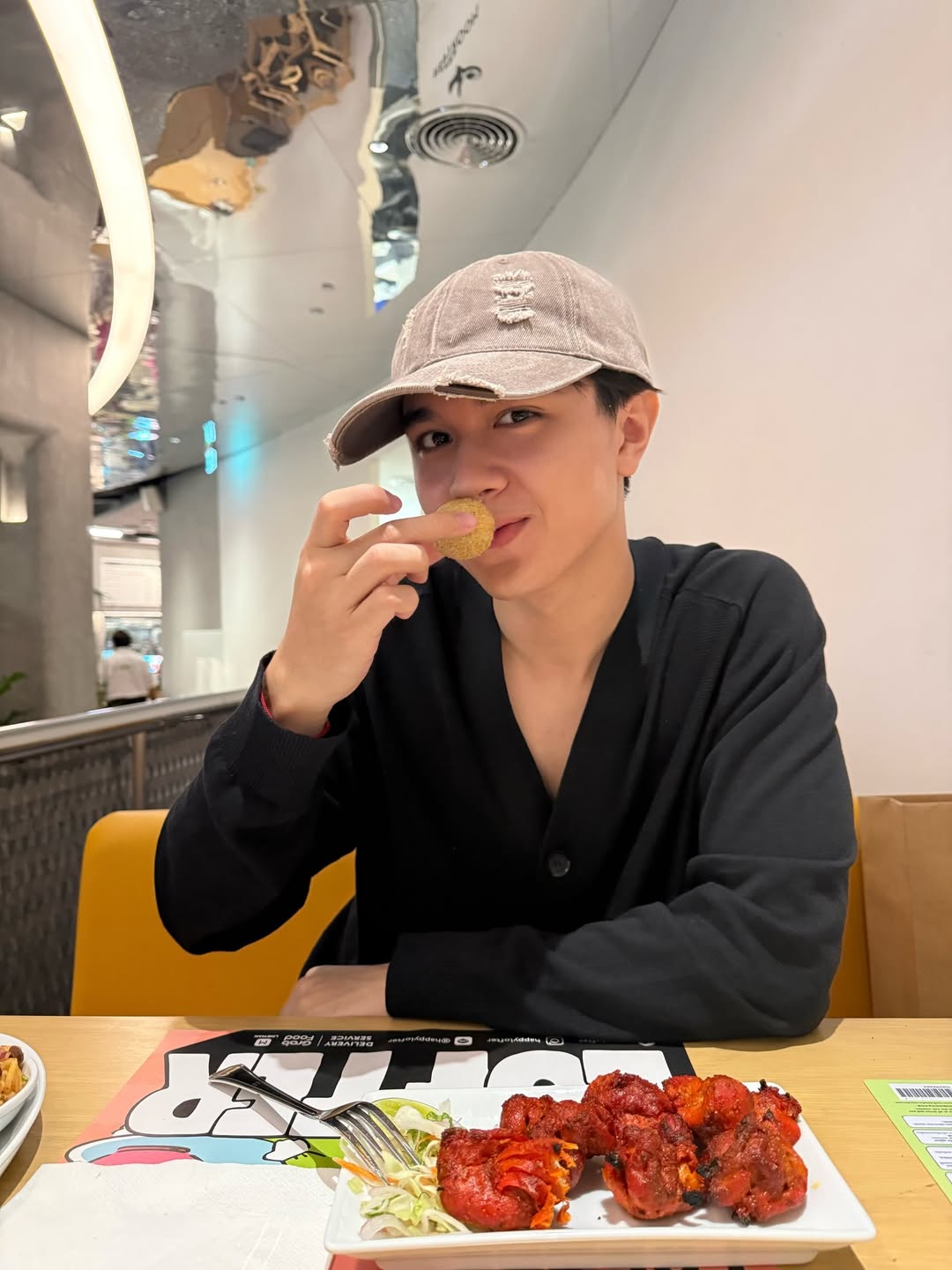 ไมกี้ - ปณิธาน บุตรแก้ว