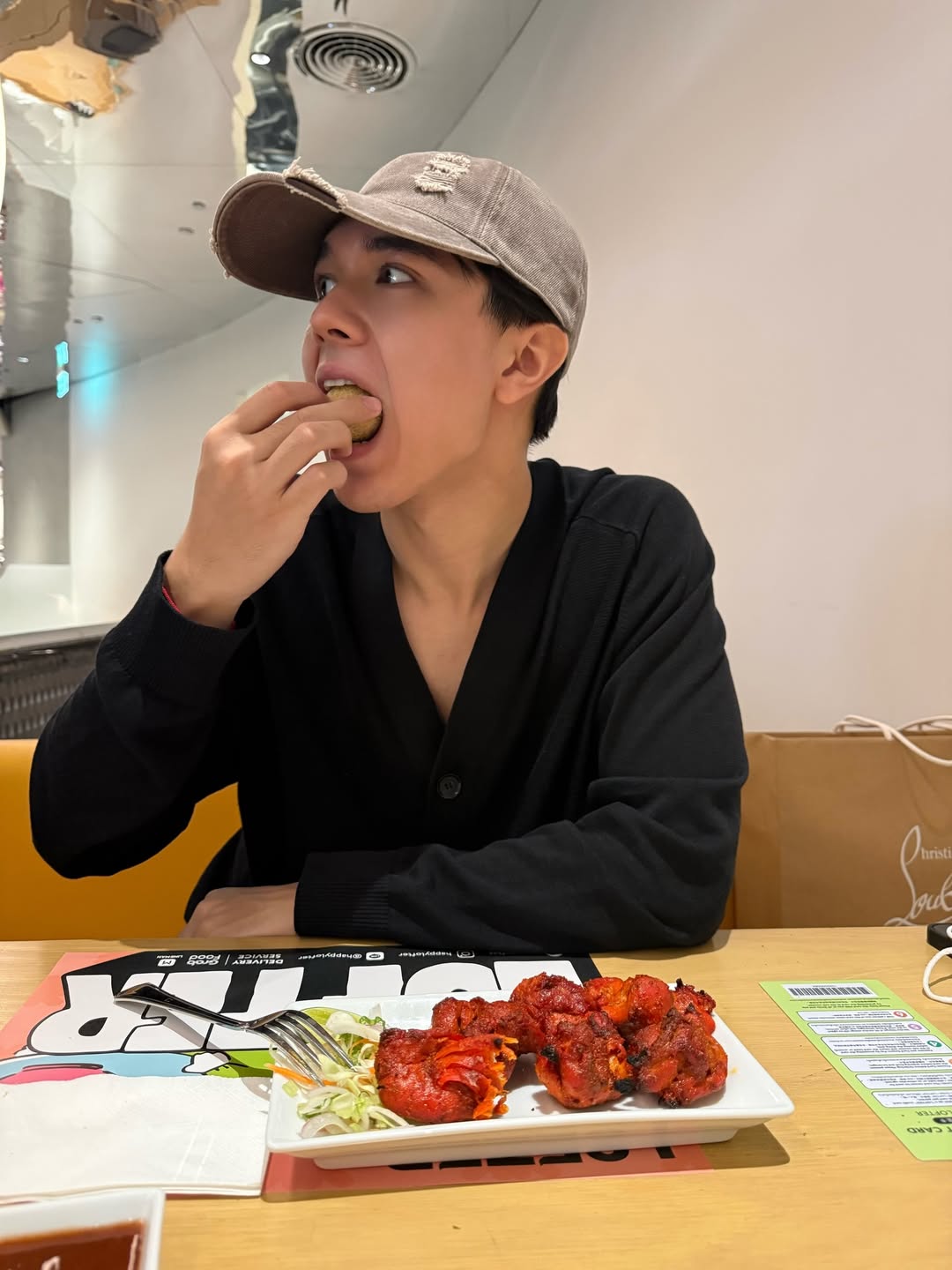 ไมกี้ - ปณิธาน บุตรแก้ว