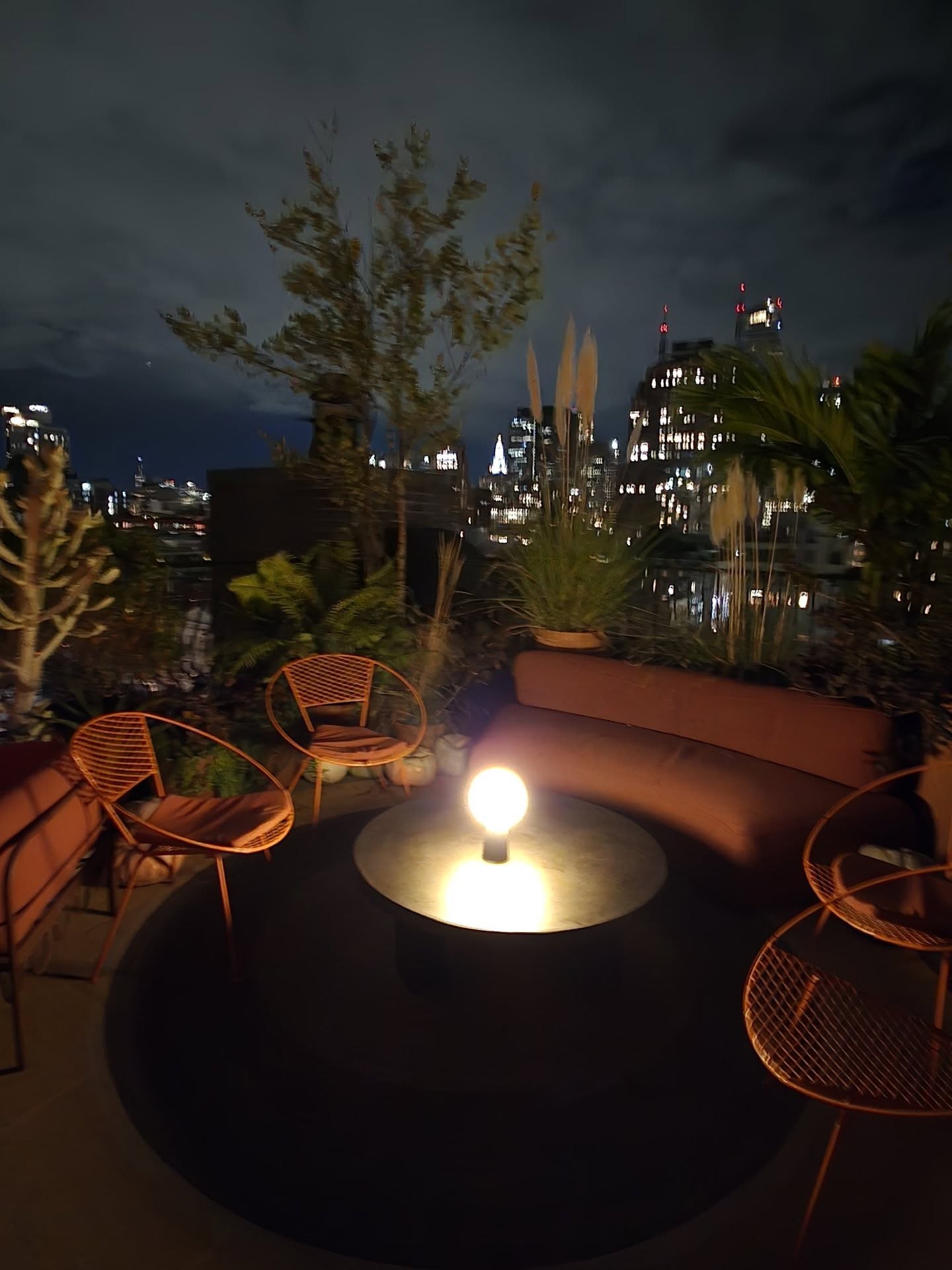 ลูกเกด - เมทินี กิ่งโพยม