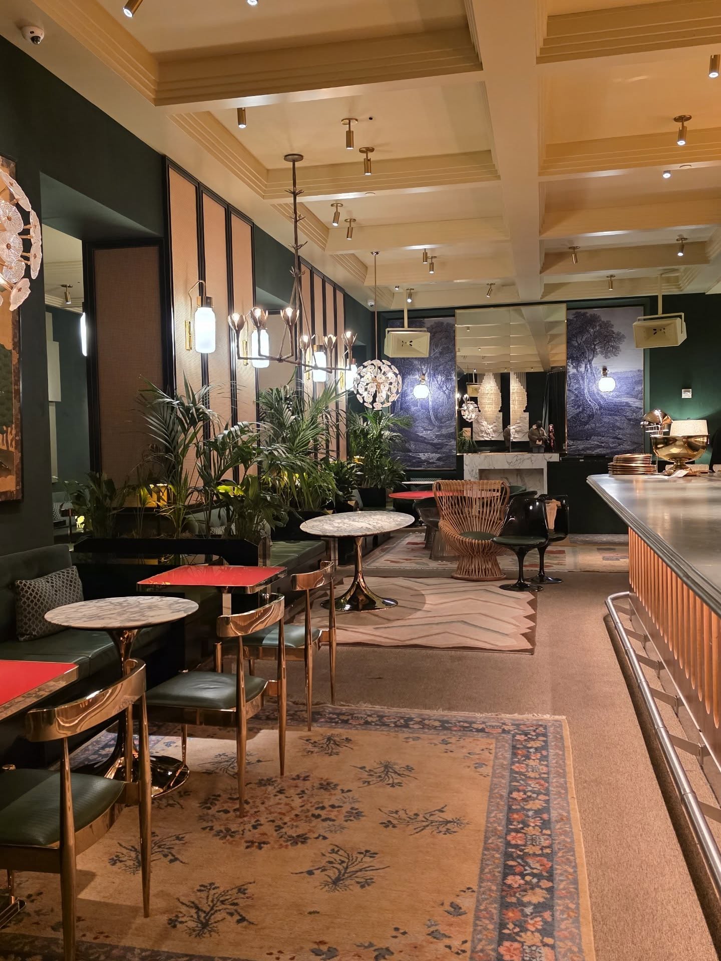 ลูกเกด - เมทินี กิ่งโพยม