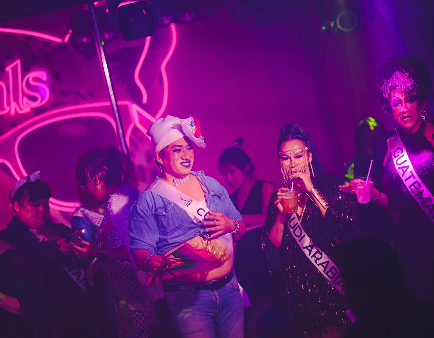 ลูกเกด - เมทินี กิ่งโพยม