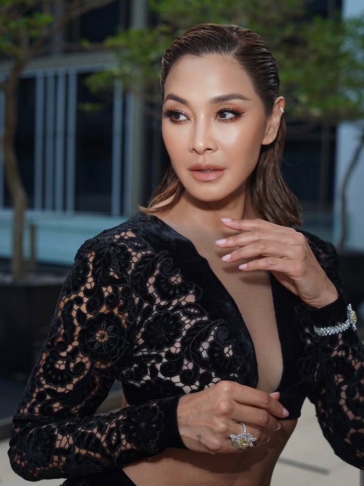 ลูกเกด - เมทินี กิ่งโพยม