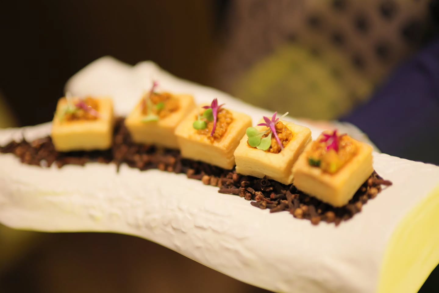 ลูกเกด - เมทินี กิ่งโพยม