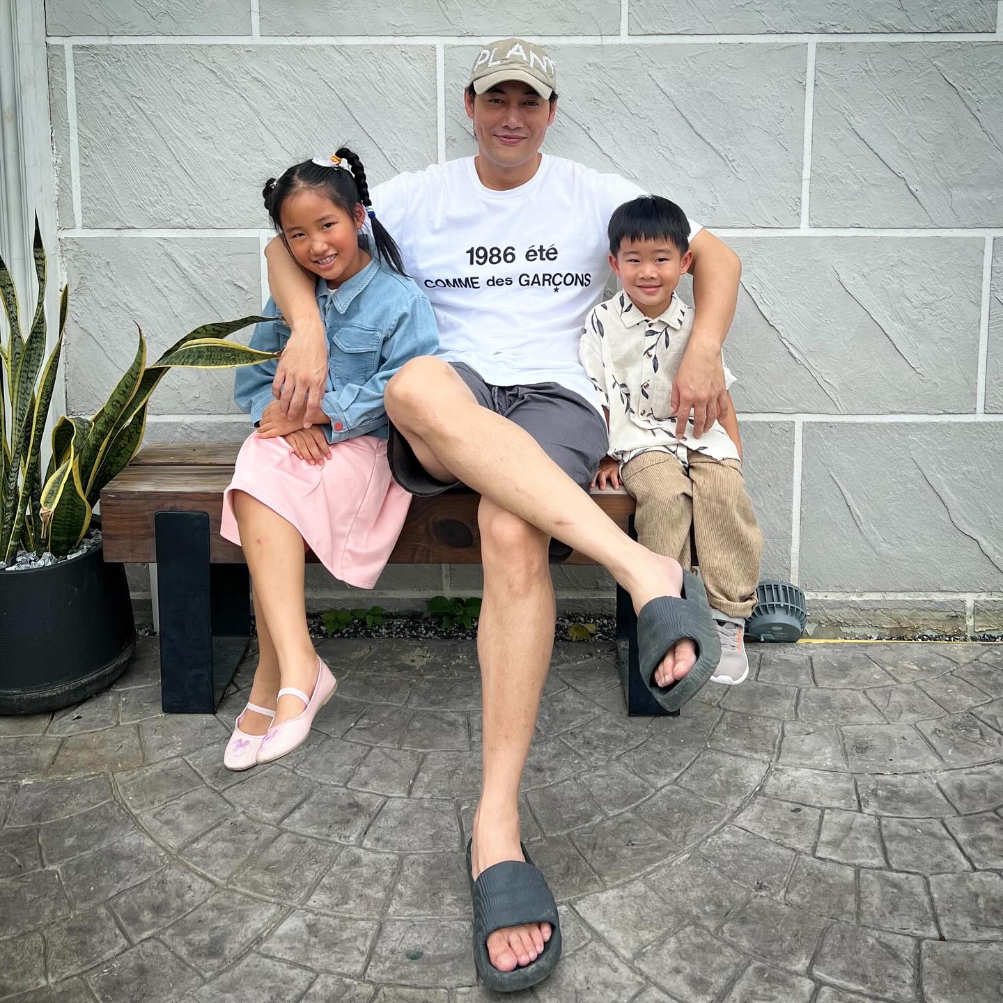 หลุยส์ - พงษ์พันธ์ เพชรบัณฑูร