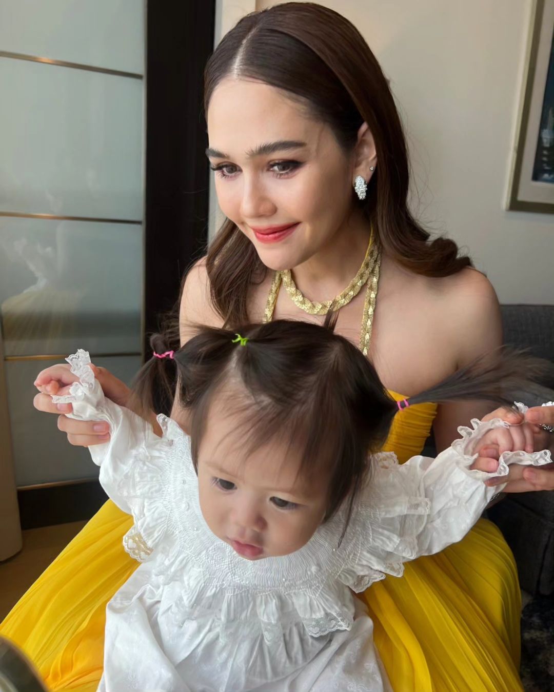 ชมพู่ - อารยา เอ ฮาร์เก็ต