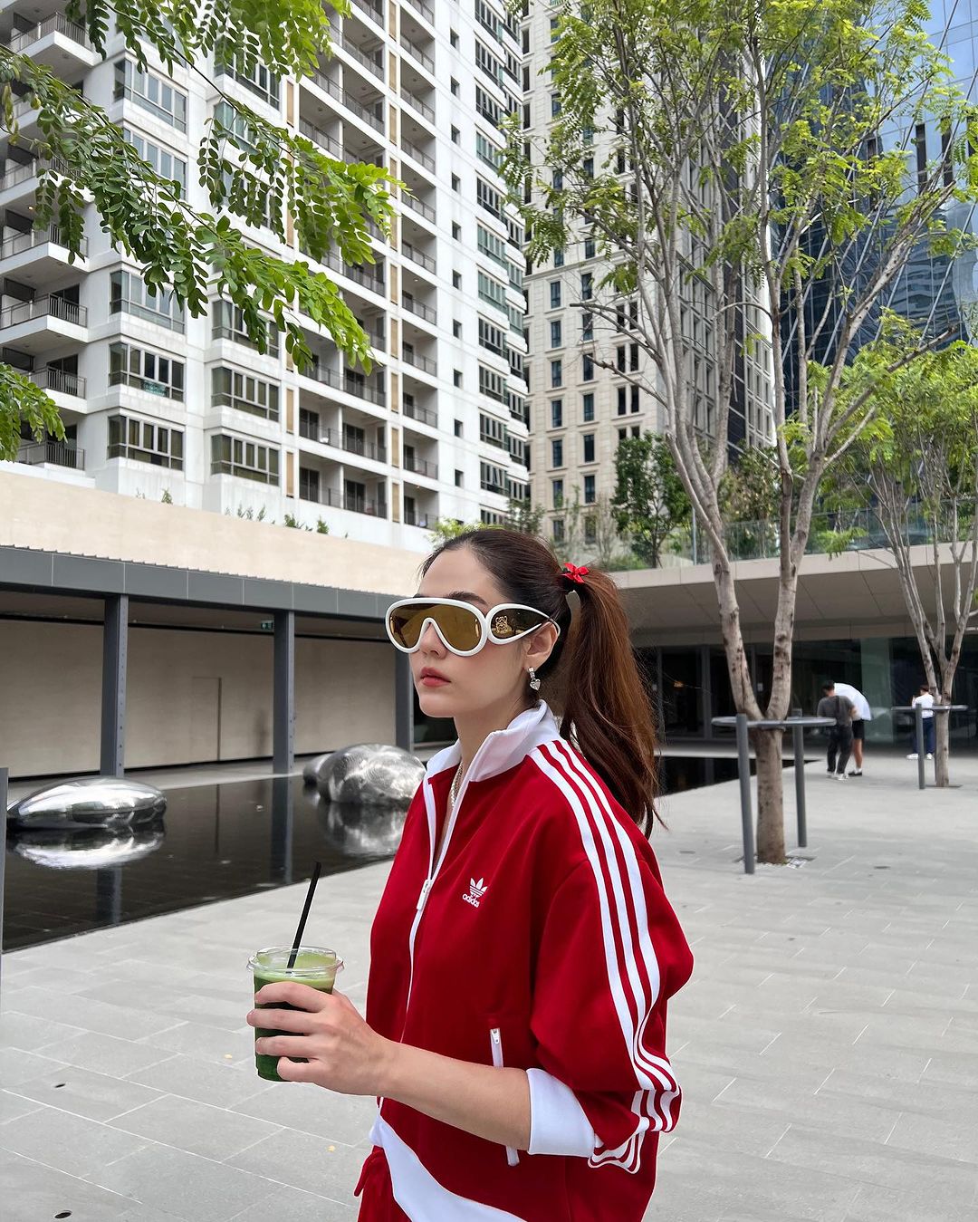 ชมพู่ - อารยา เอ ฮาร์เก็ต