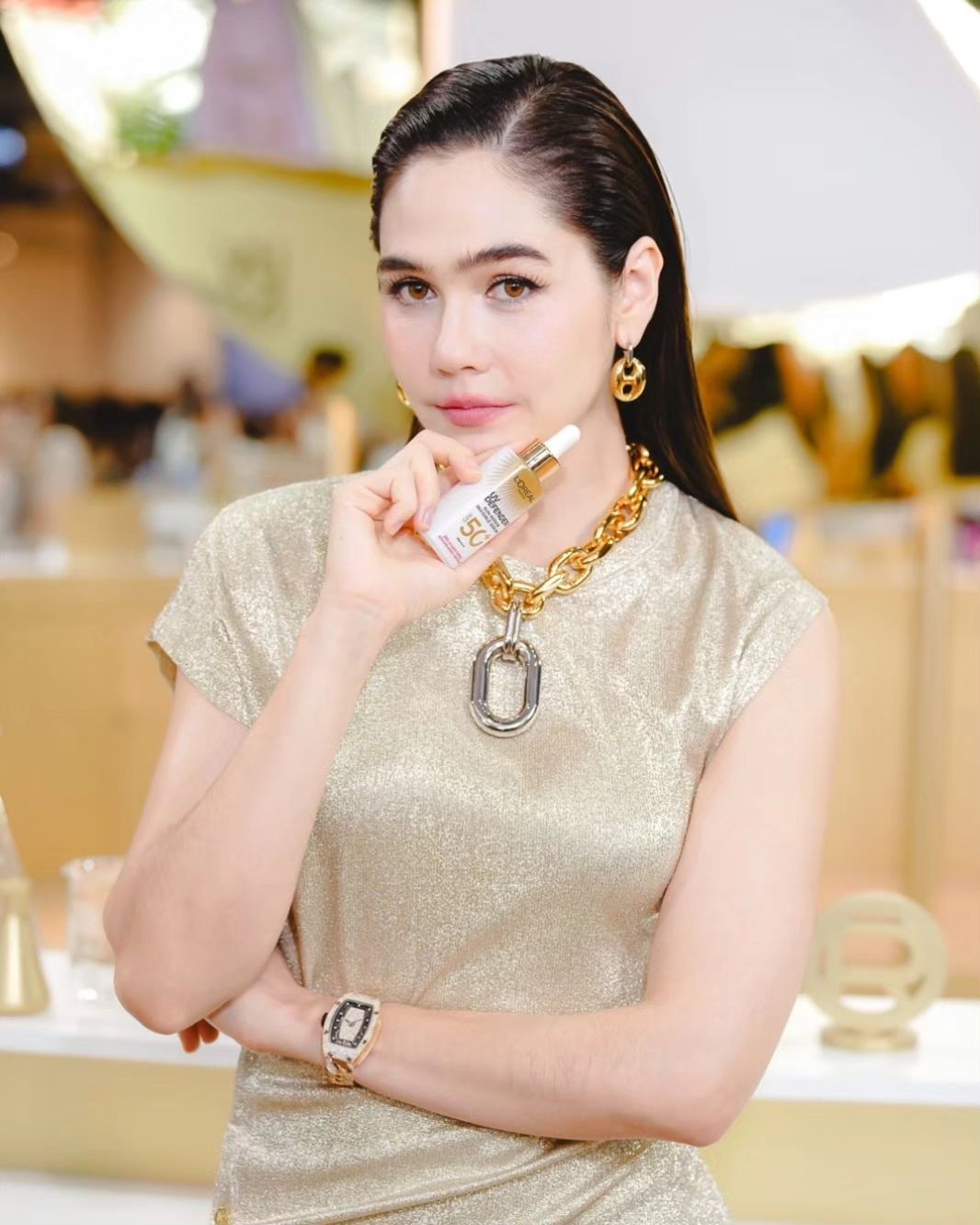 ชมพู่ - อารยา เอ ฮาร์เก็ต