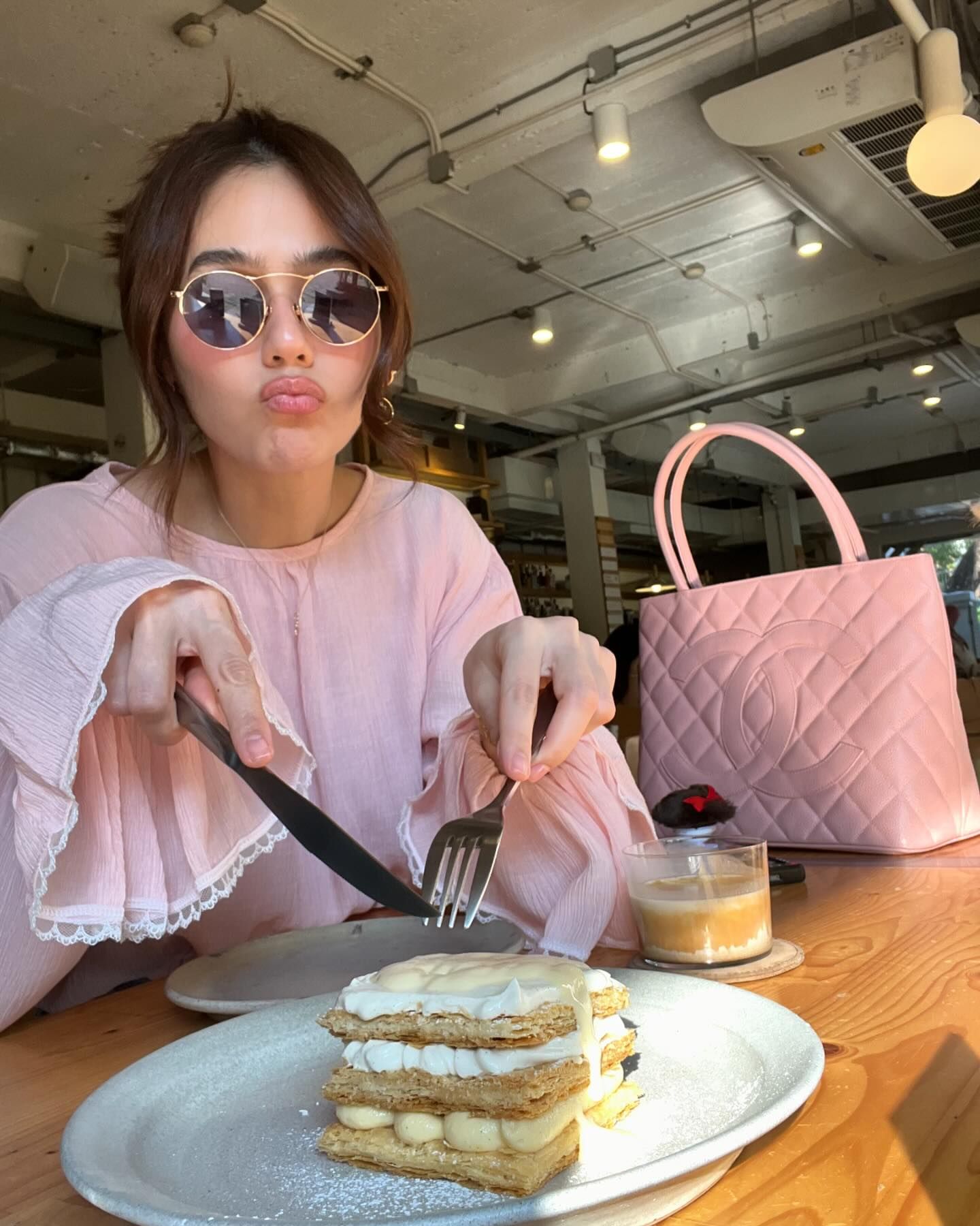 ชมพู่ - อารยา เอ ฮาร์เก็ต