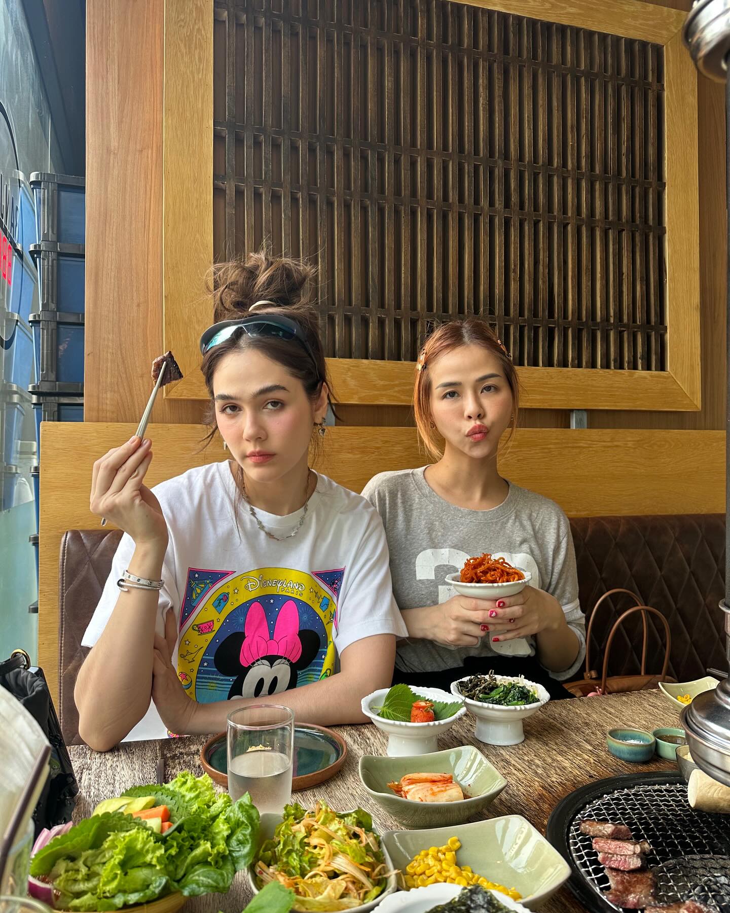 ชมพู่ - อารยา เอ ฮาร์เก็ต