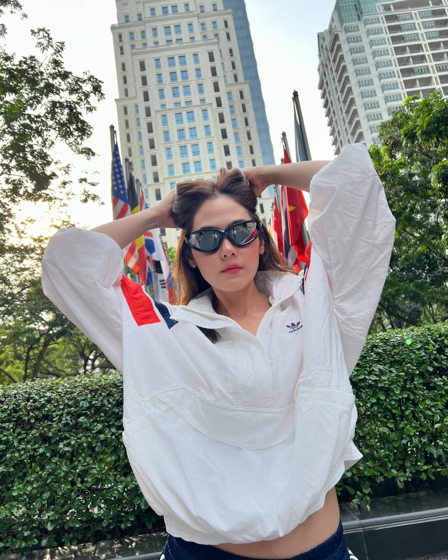 ชมพู่ - อารยา เอ ฮาร์เก็ต