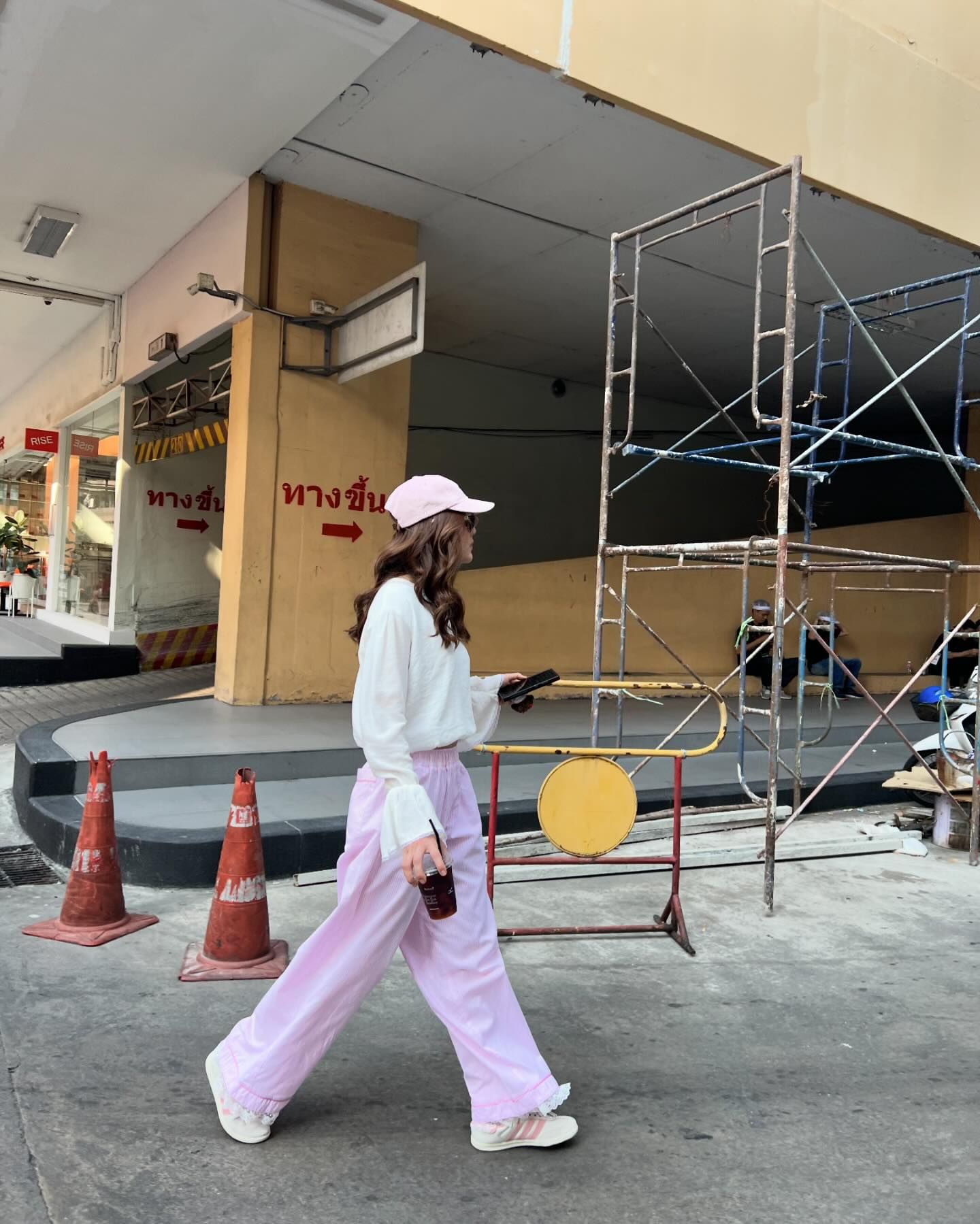 ชมพู่ - อารยา เอ ฮาร์เก็ต