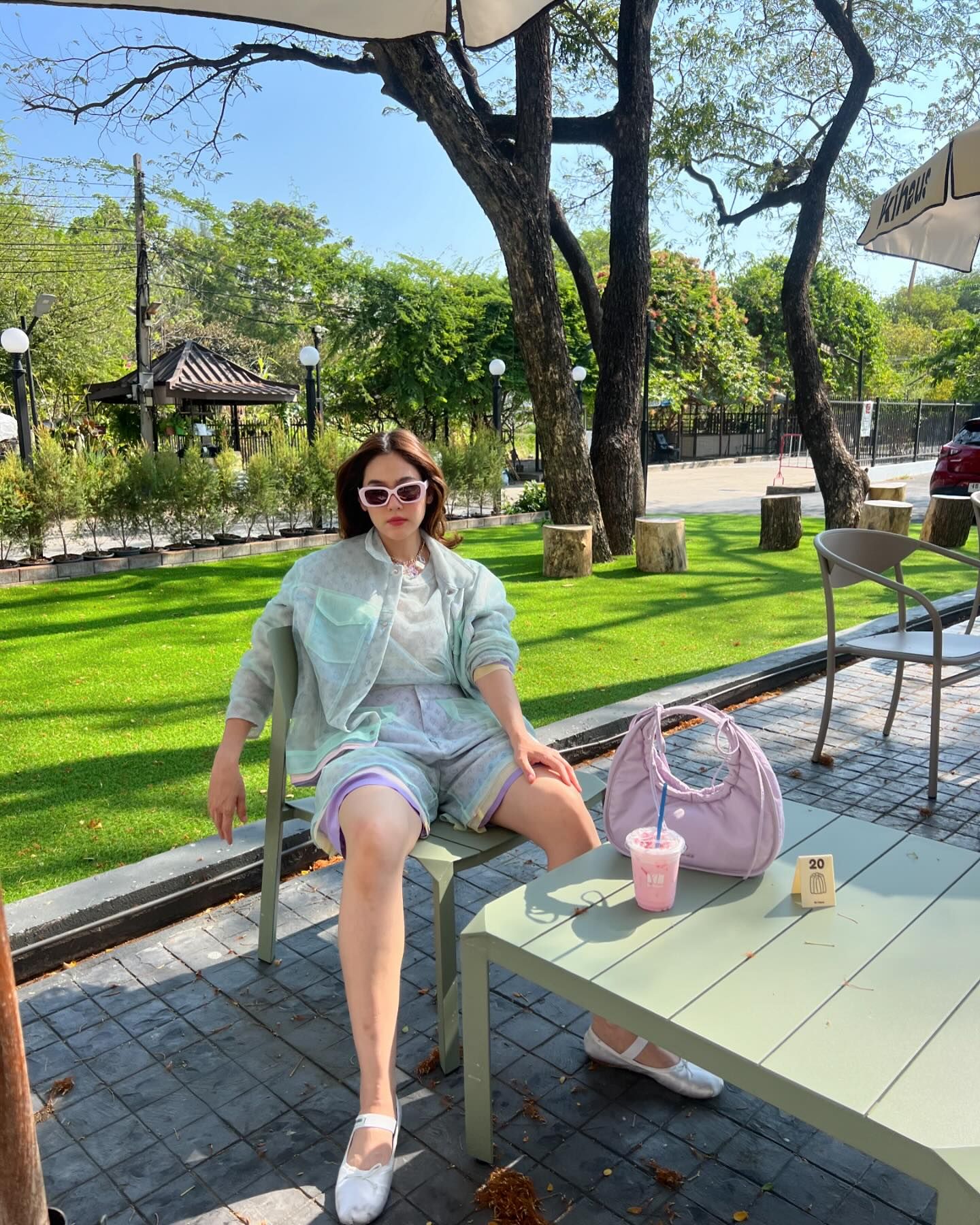 ชมพู่ - อารยา เอ ฮาร์เก็ต