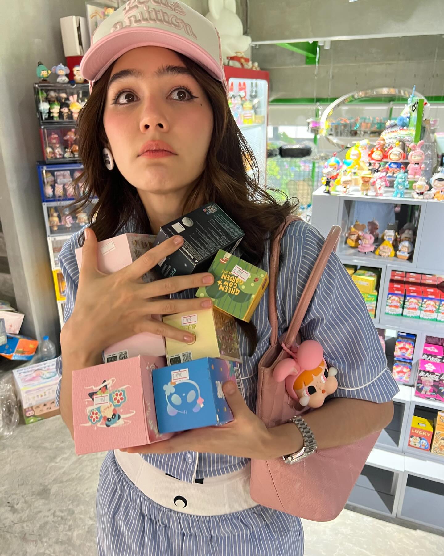 ชมพู่ - อารยา เอ ฮาร์เก็ต