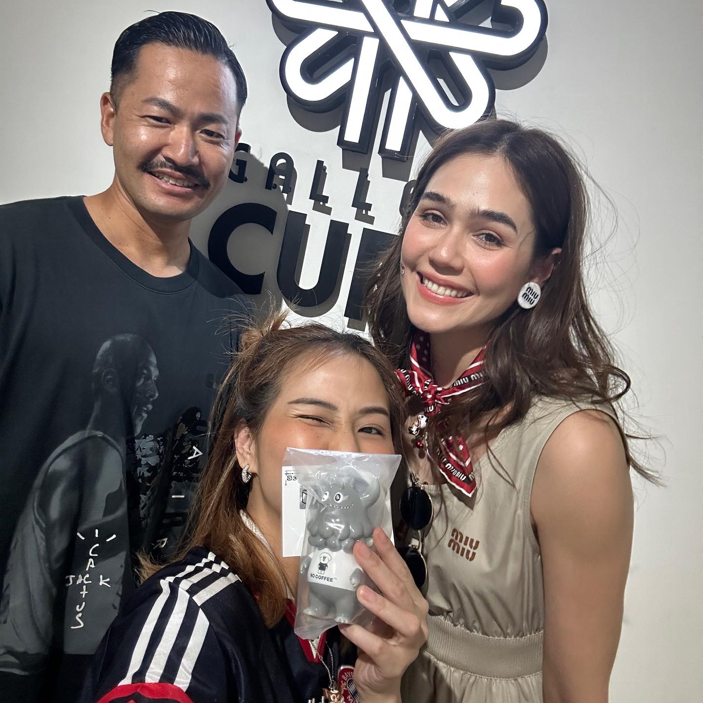 ชมพู่ - อารยา เอ ฮาร์เก็ต