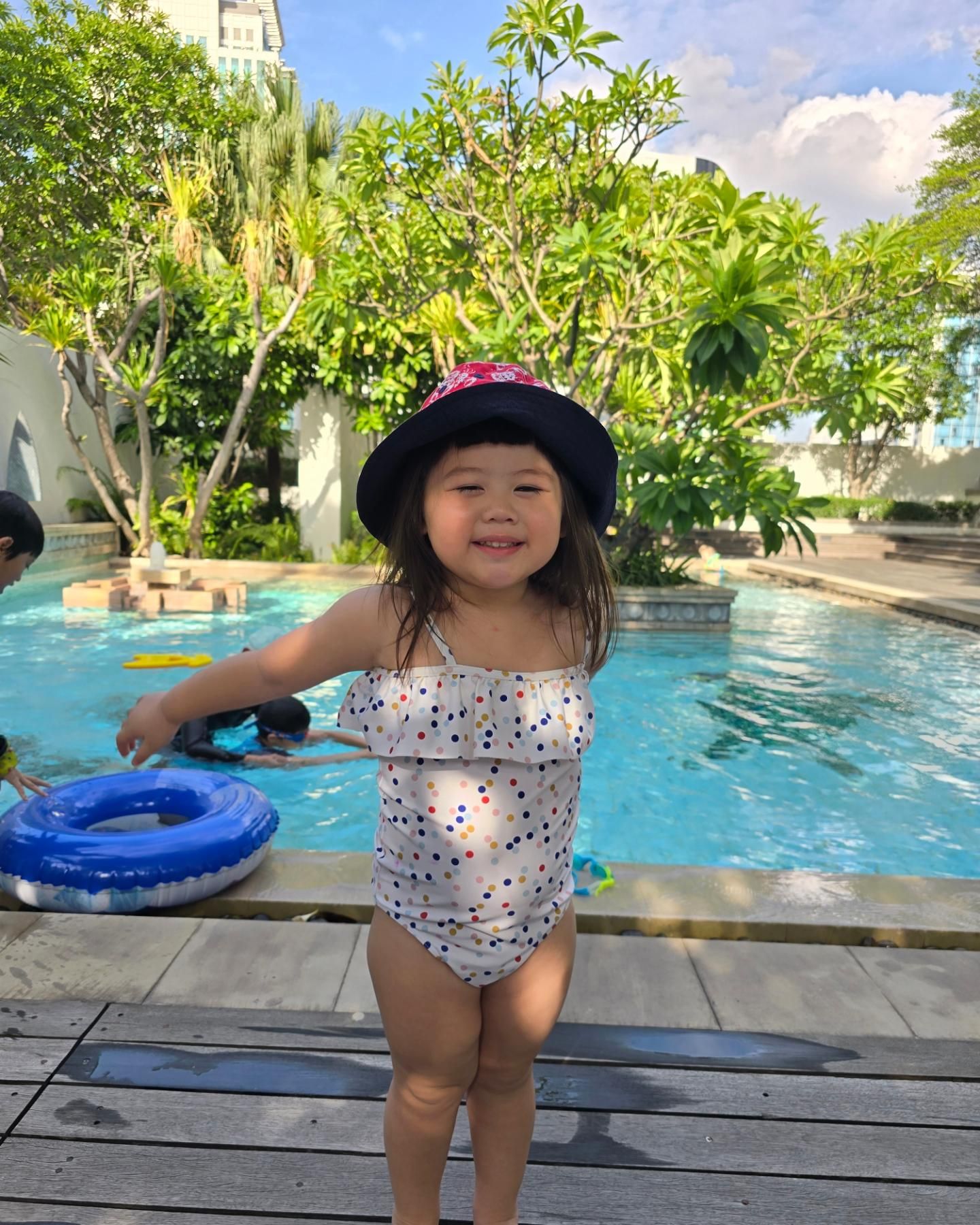 ชมพู่ - อารยา เอ ฮาร์เก็ต