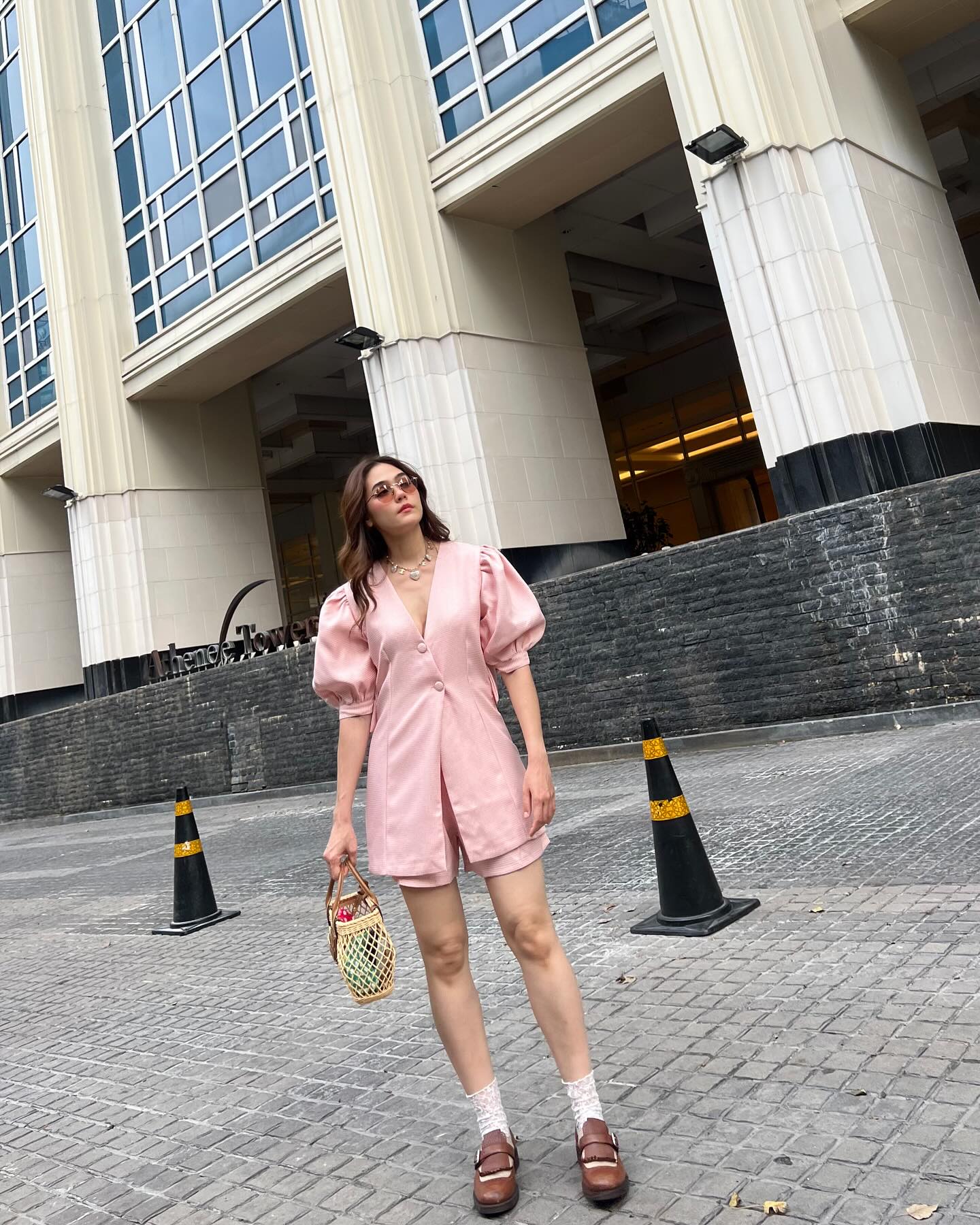 ชมพู่ - อารยา เอ ฮาร์เก็ต