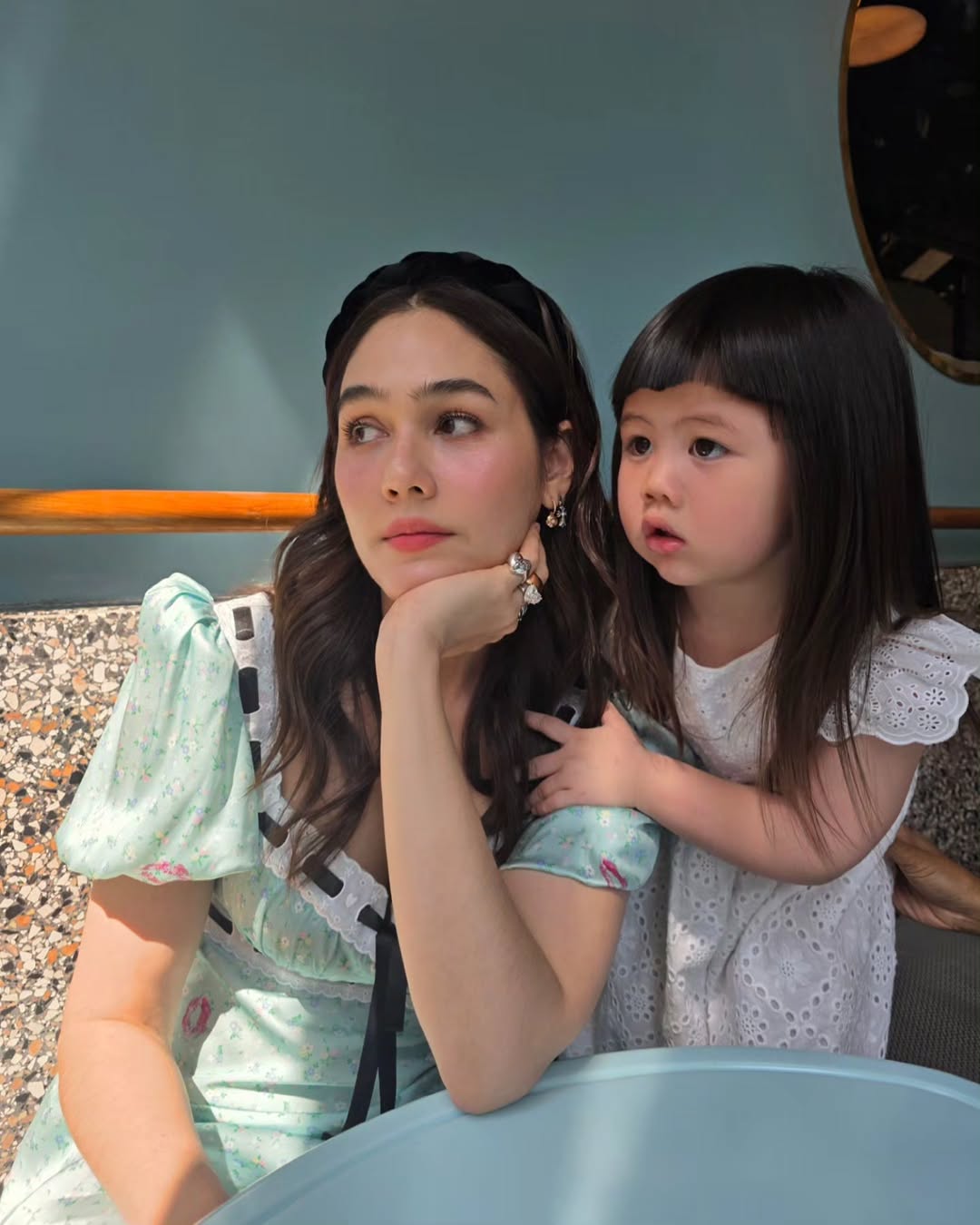ชมพู่ - อารยา เอ ฮาร์เก็ต