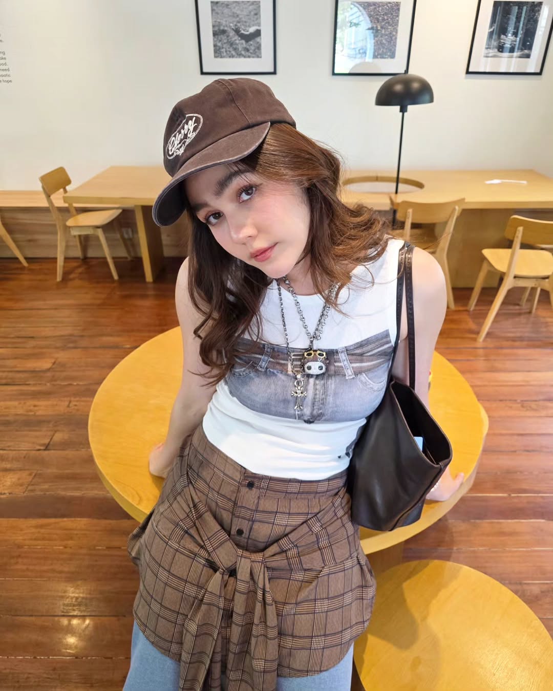 ชมพู่ - อารยา เอ ฮาร์เก็ต