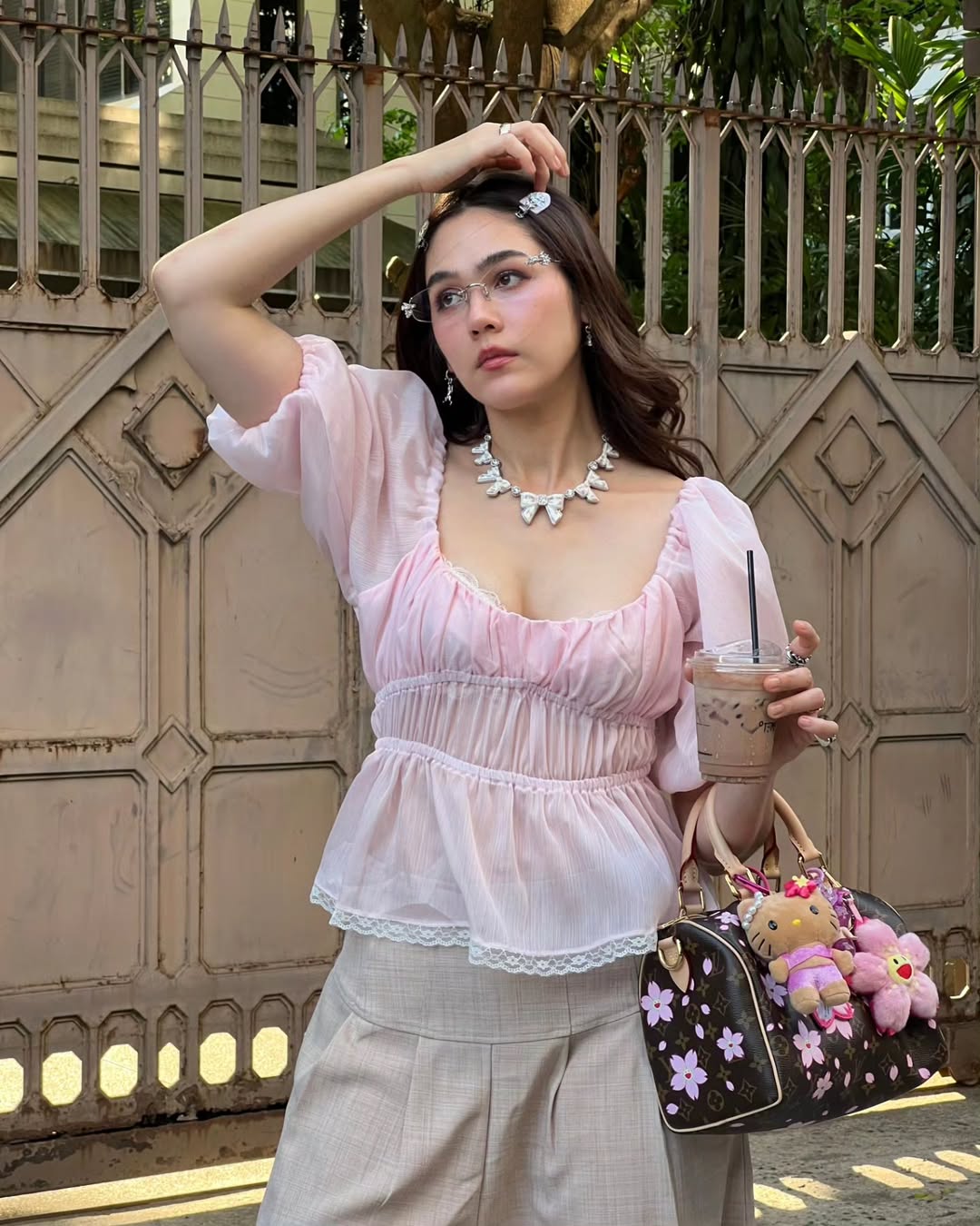 ชมพู่ - อารยา เอ ฮาร์เก็ต